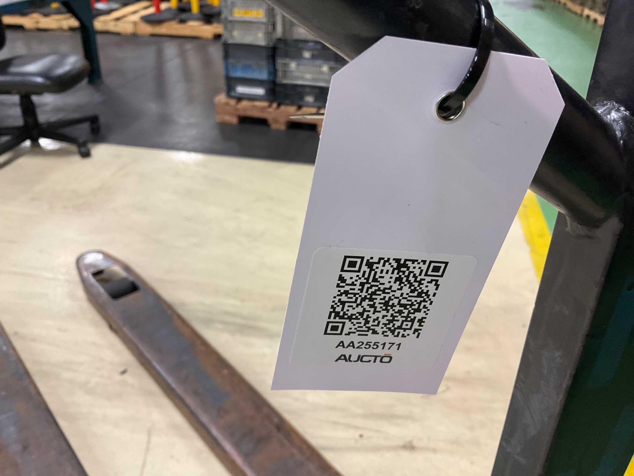 MANUAL PALLET JACK - MANUAL PALLET JACKS