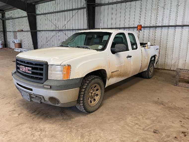 2013 GMC SIERRA 4X4 EXTENDED CAB PICKUP TRUCK - PICKUP TRUCK