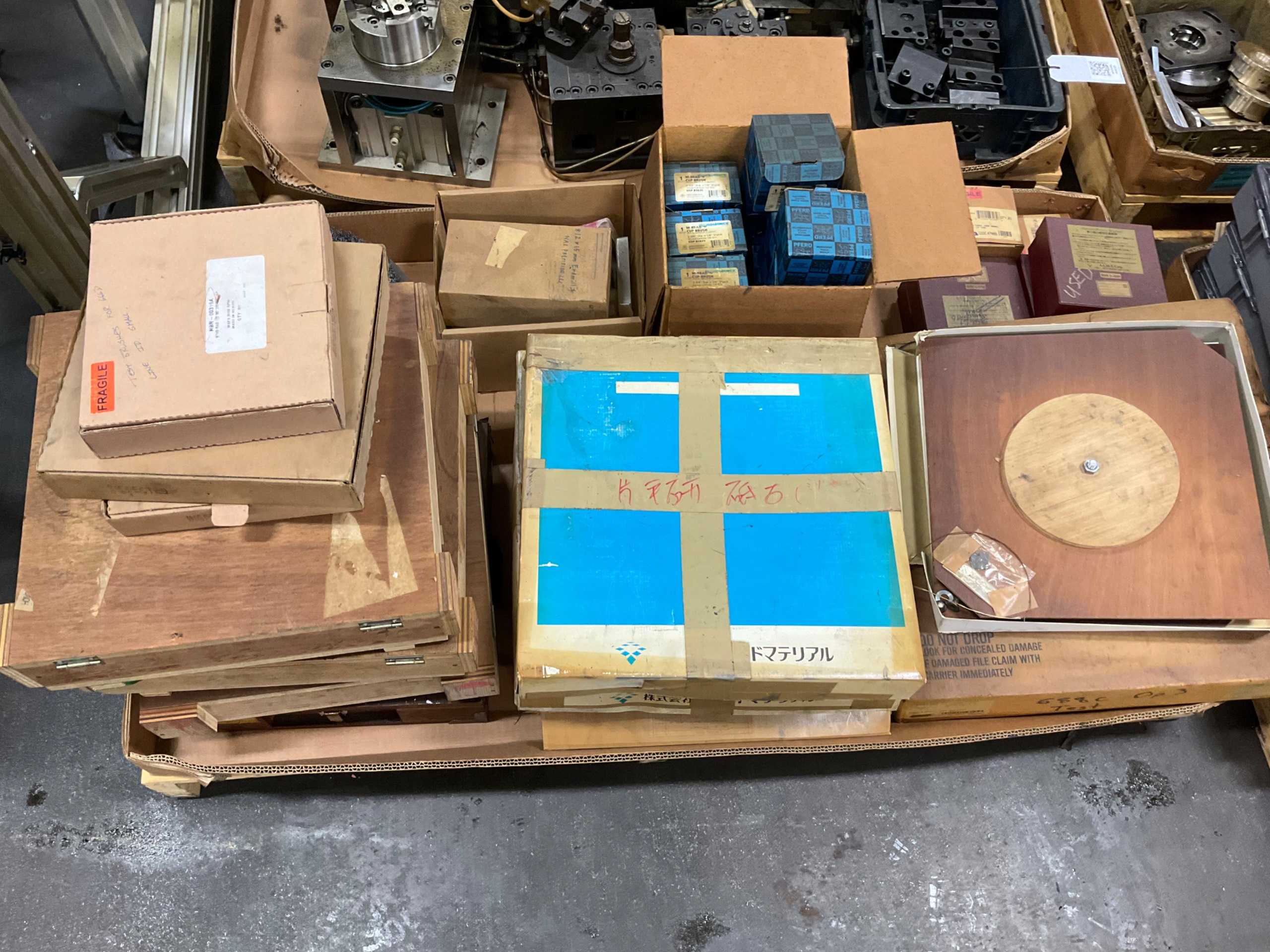 BULK QTY OF INDUSTRIAL PARTS