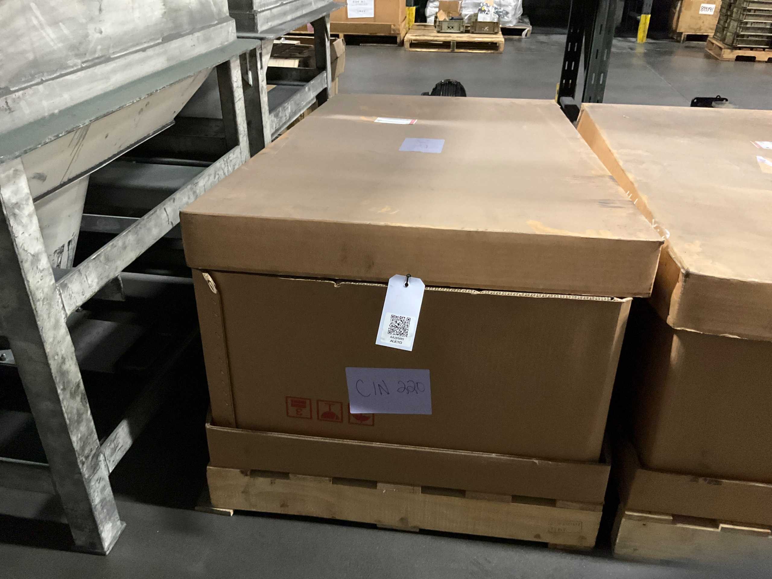 BULK QTY OF PRESS PARTS BULK QTY OF PRESS PARTS