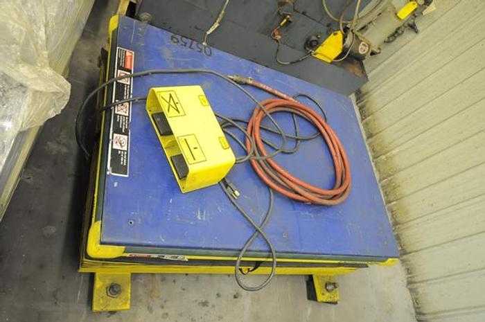SOUTHWORTH LS2-24 ELECTRIC HYDRAULIC LIFT TABLE 2000LB CAPACITY 42X30IN 110V/120V - LIFTING EQUIPMENT