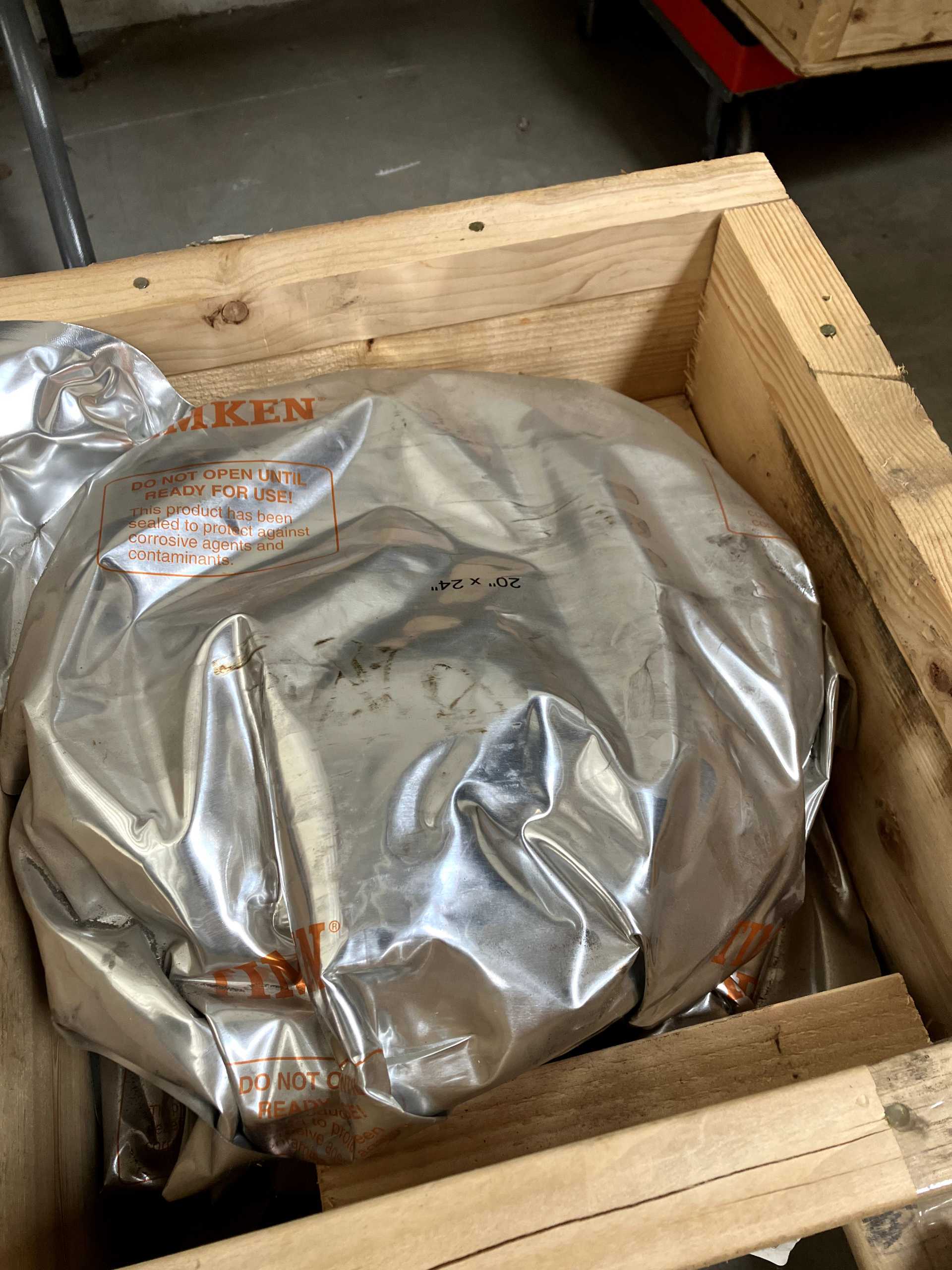 BULK QTY OF TIMKEN BEARINGS - BEARINGS
