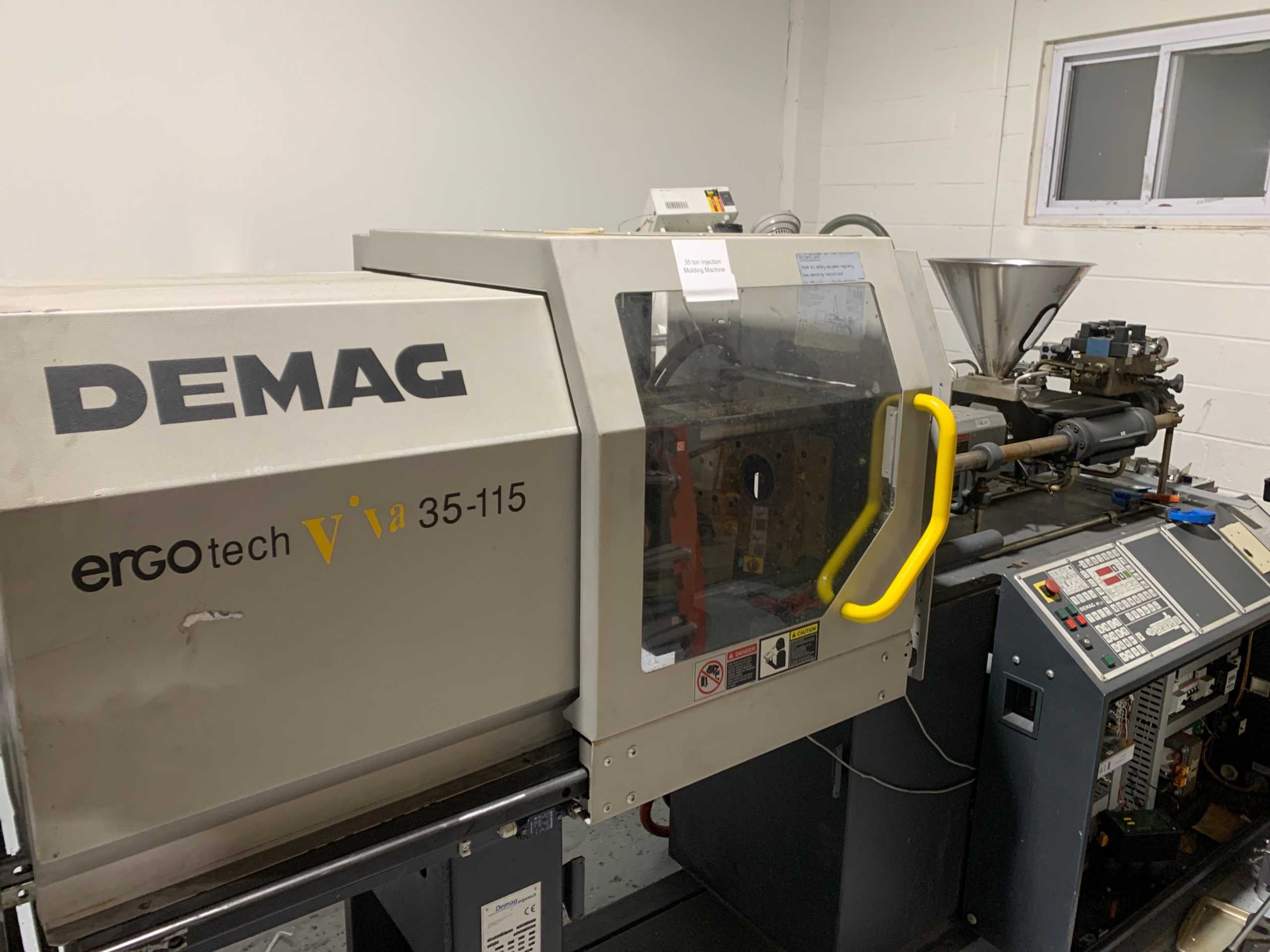 1999 DEMAG ERGOTECH PRO 35 TON INJECTION MOLDING MACHINE - PLASTICS & RUBBER