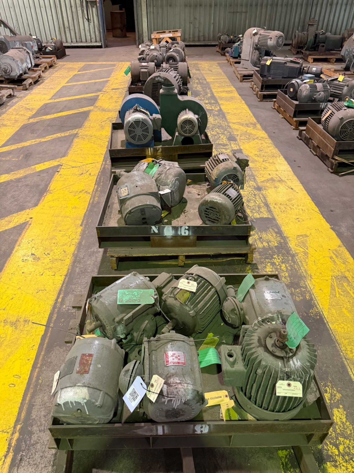 BULK QTY OF ELECTRIC MOTORS - ELECTRIC MOTORS