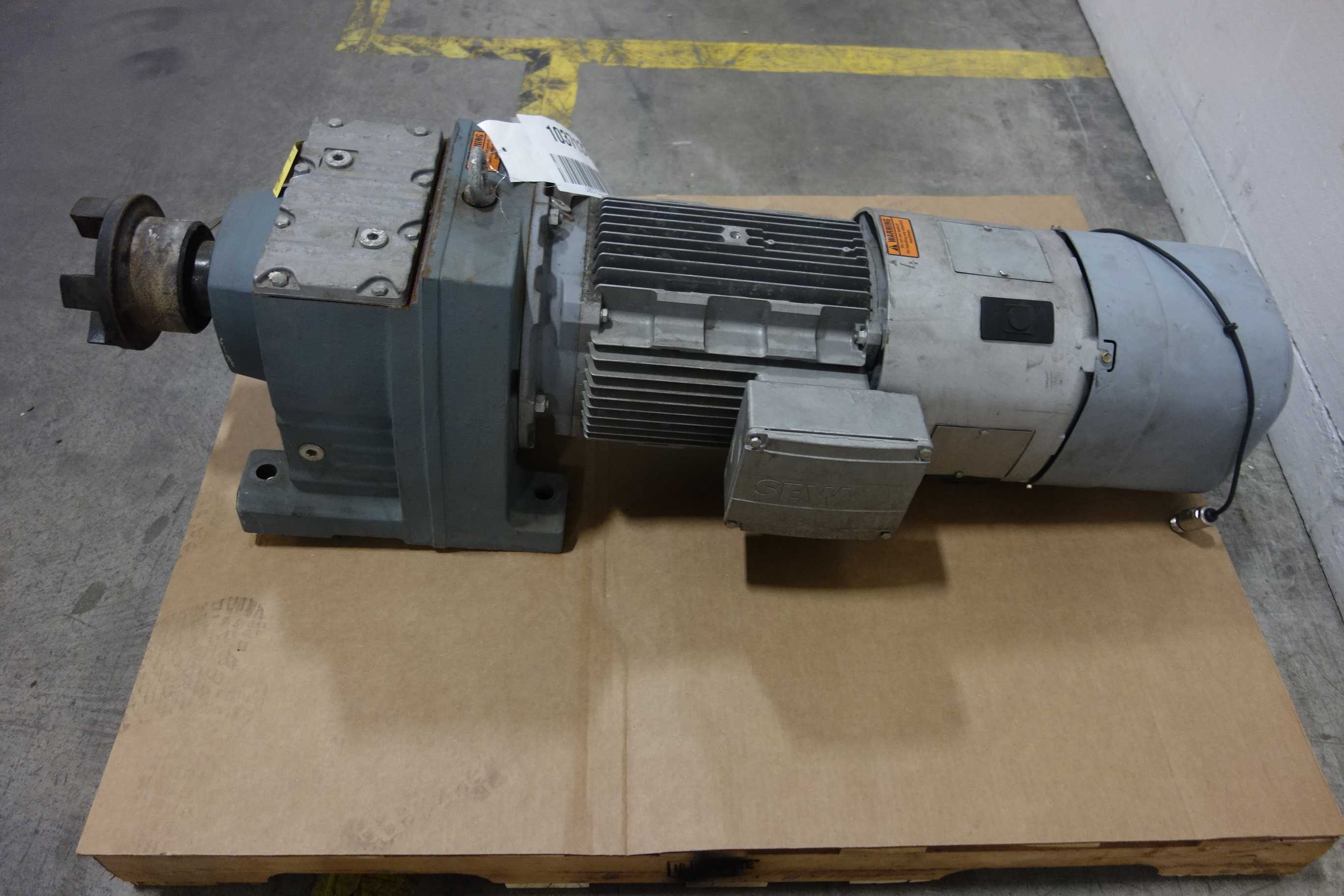 SEW EURODRIVE GEARMOTOR - GEARMOTOR