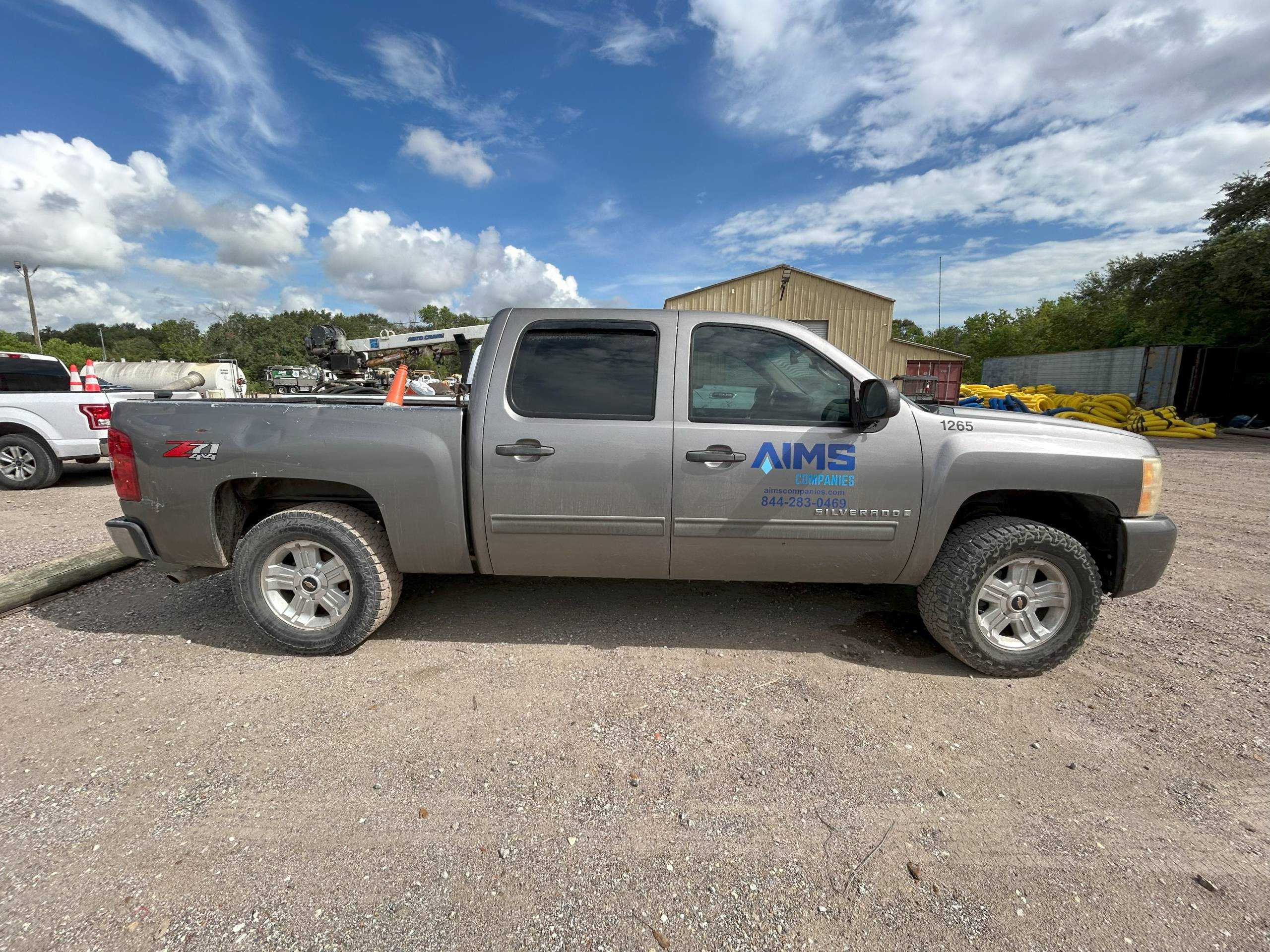 2009 CHEVROLET SILVERADO PICKUP TRUCK - PICKUP TRUCKS