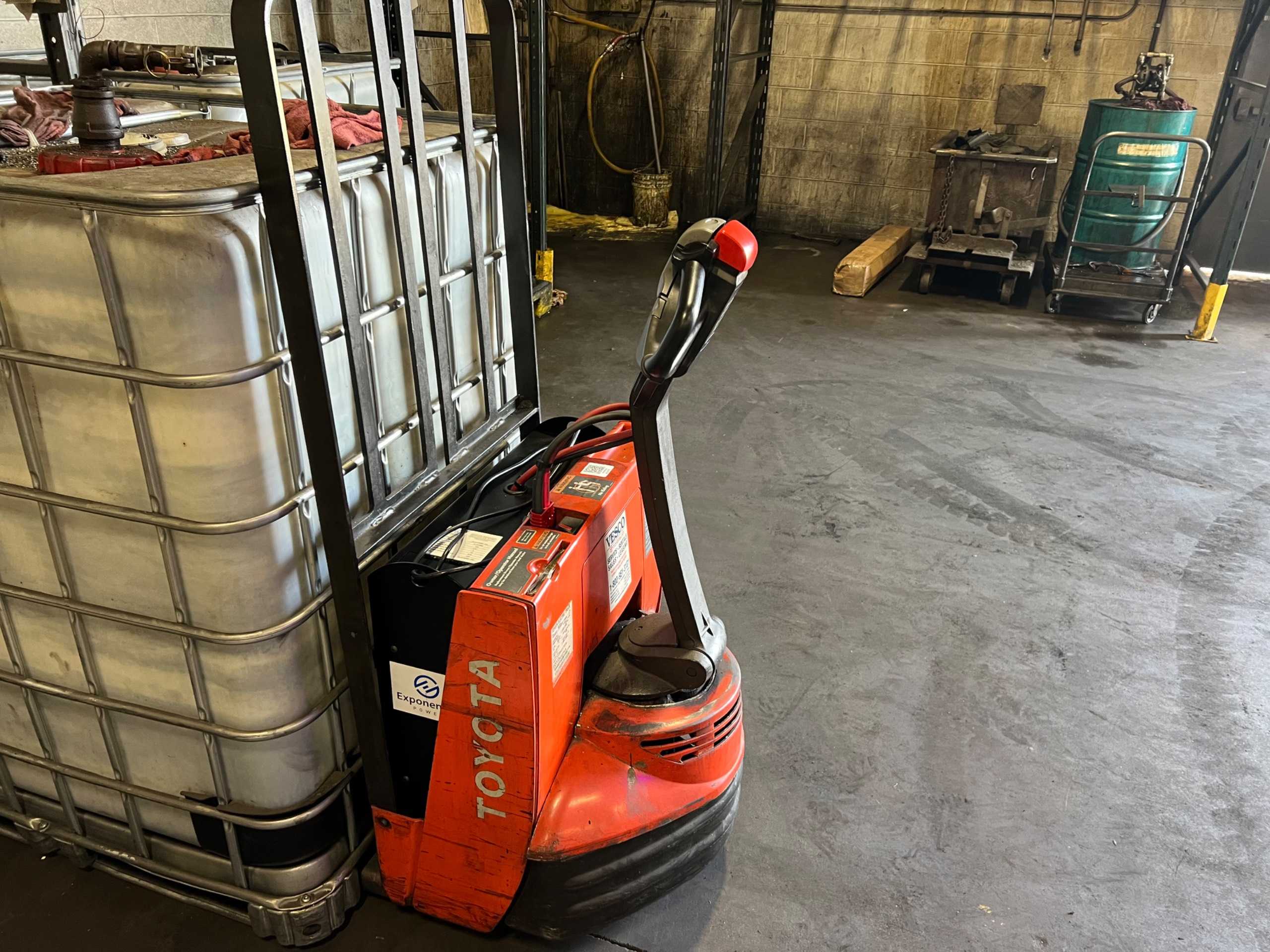 TOYOTA 7HBW23 ELECTRIC PALLET JACK - ELECTRIC PALLET JACKS
