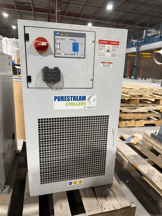 2014 FRIULAIR CWM004-UE CHILLER 0.810 TON 230V 1-PH R407C 90LBS - CHILLERS