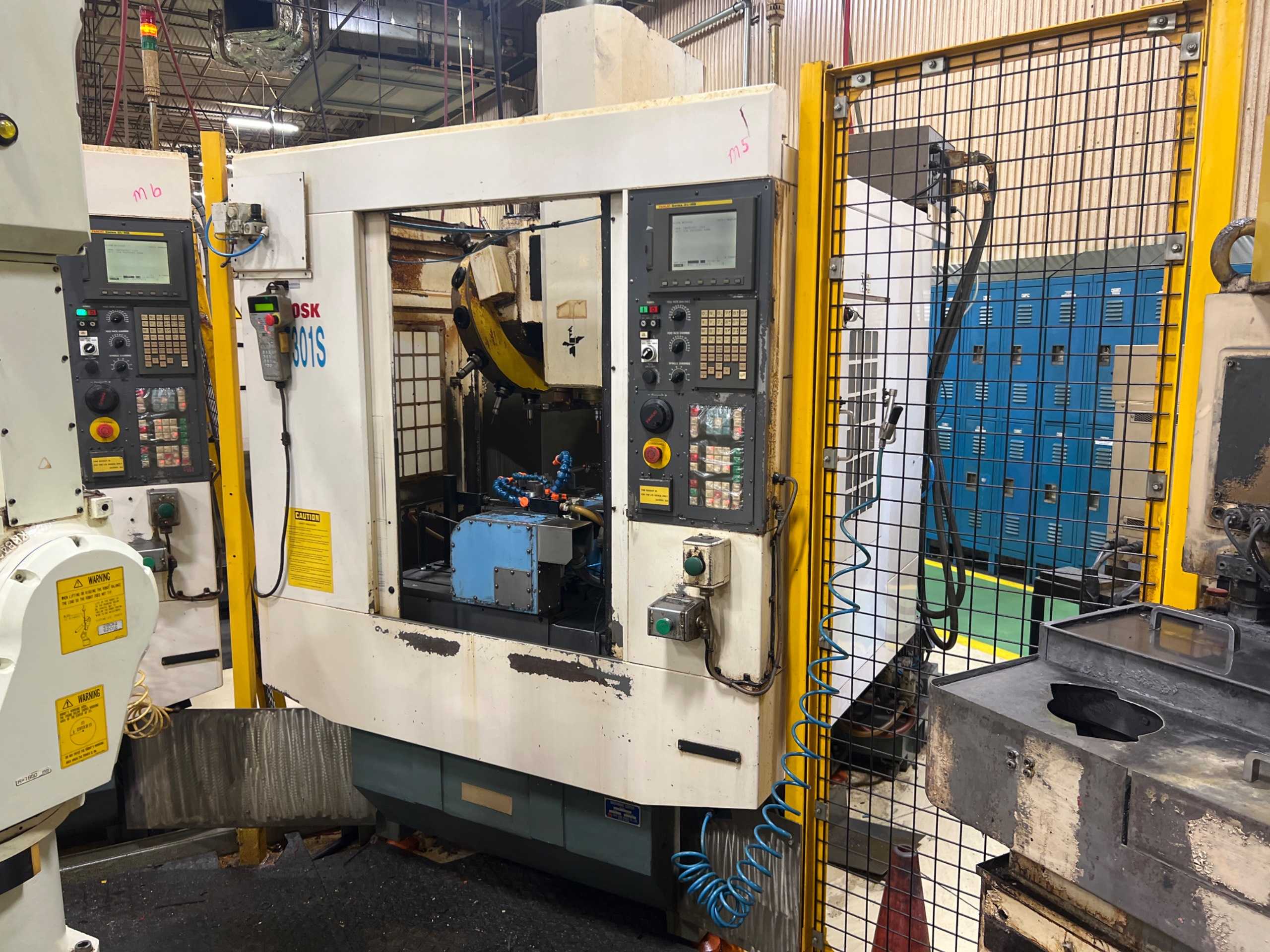 2004 TOYOSK TVT301S VERTICAL MACHINING CENTER - VERTICAL MACHINING CENTERS