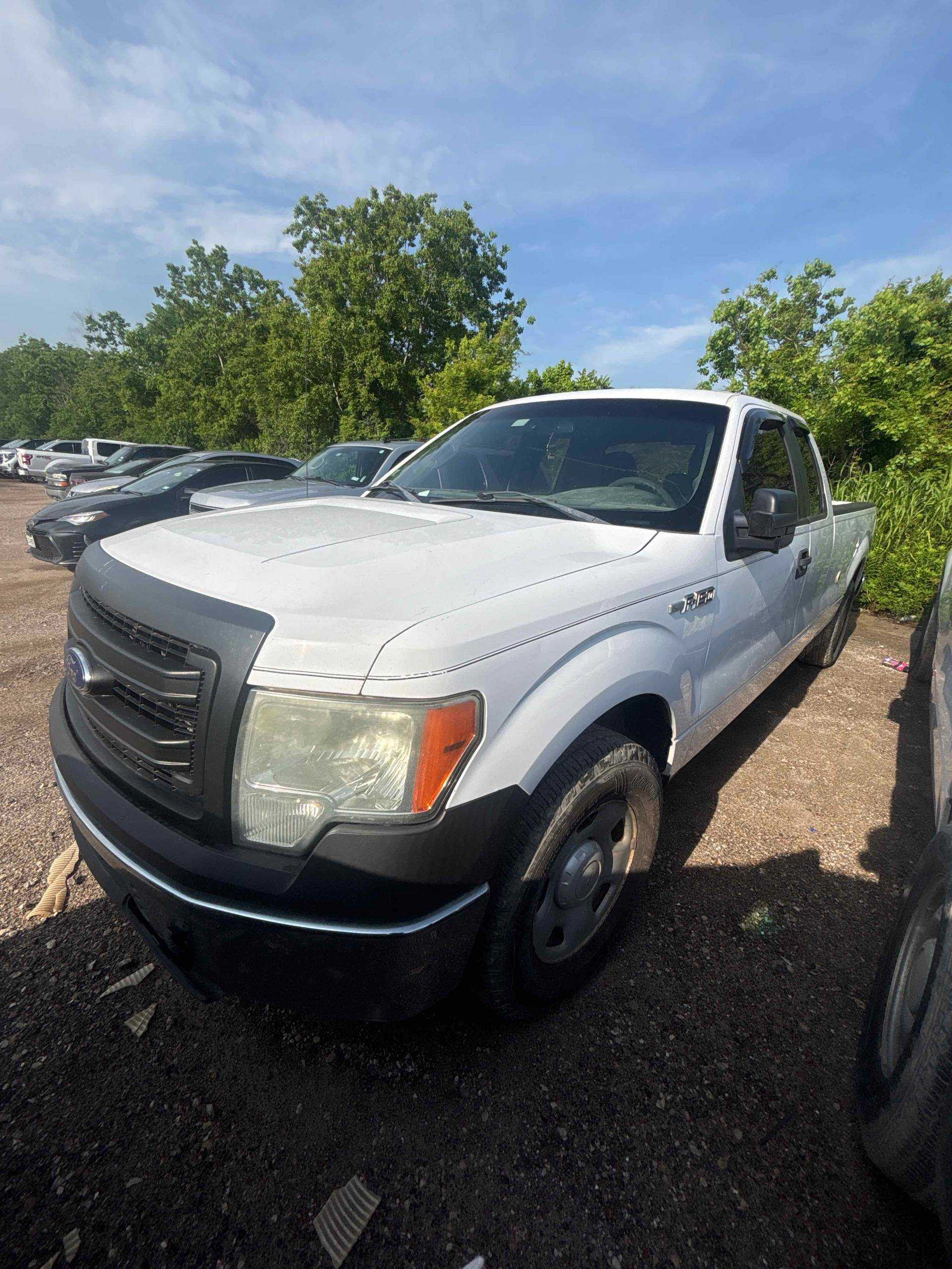 2014 FORD F-150 PICKUP TRUCK - PICKUP TRUCKS