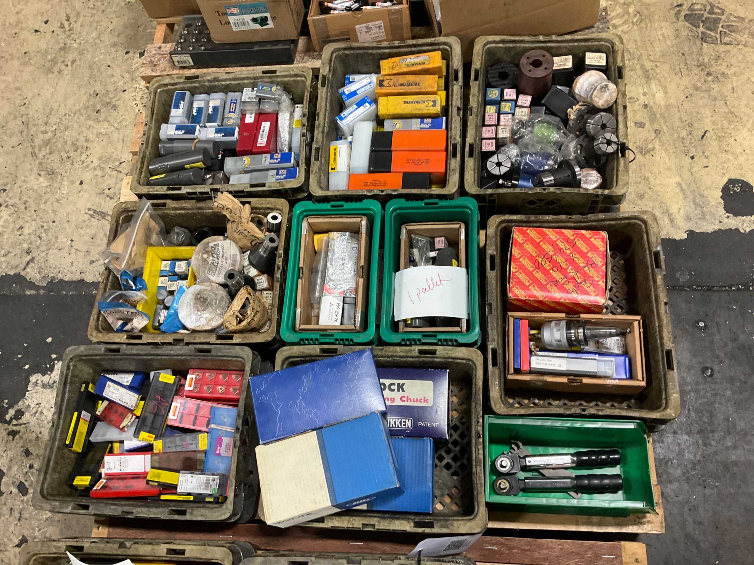 BULK QTY OF INDUSTRIAL PARTS