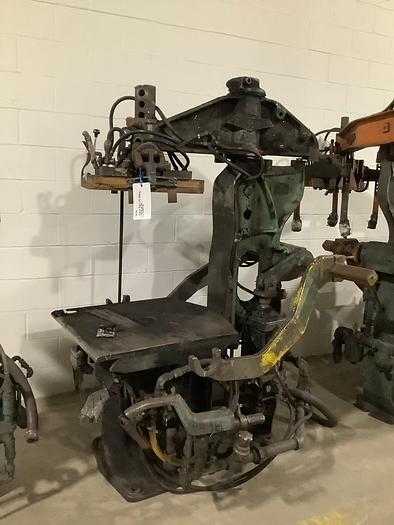 OSBORN 3161 ROTA-LIFT MOLDING MACHINE, TABLE 27.5X29IN, SQZ CYL 16IN, JOLT 2500LBS, WT 3550LBS - FOUNDRY MOLDING MACHINES