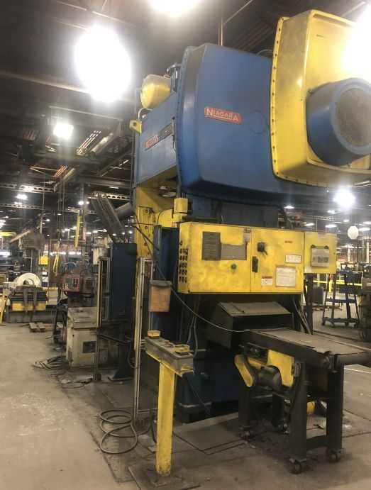 NIAGARA SC2-200-60-42 200 TON MECHANICAL PRESS - MECHANICAL PRESSES