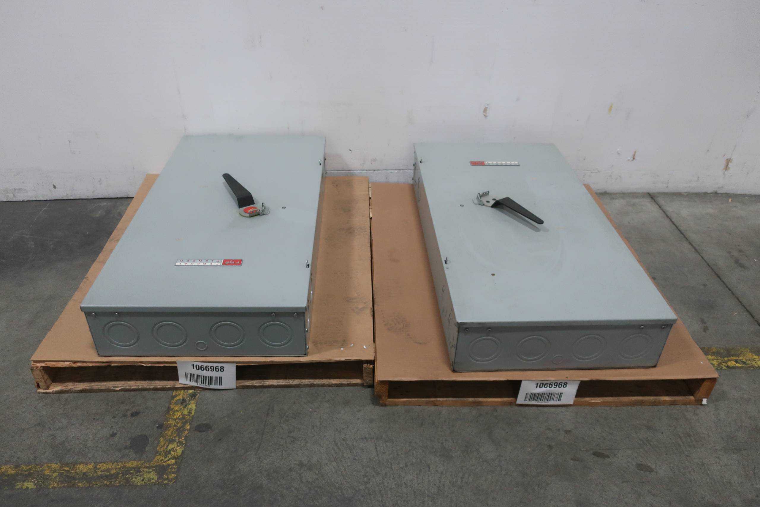SKU 1066968 - LOT OF 2 FEDERAL PIONEER 5736 NON-FUSIBLE DISCONNECT SWITCHES - DISCONNECT SWITCHES