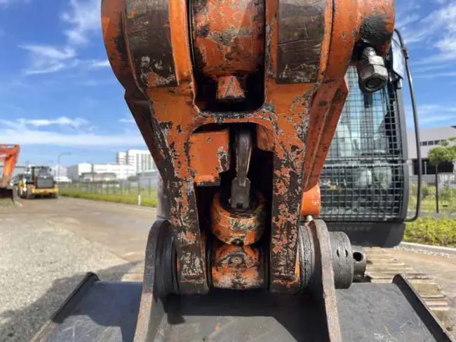 2020 HITACHI ZX75US-5B CRAWLER EXCAVATOR - undefined