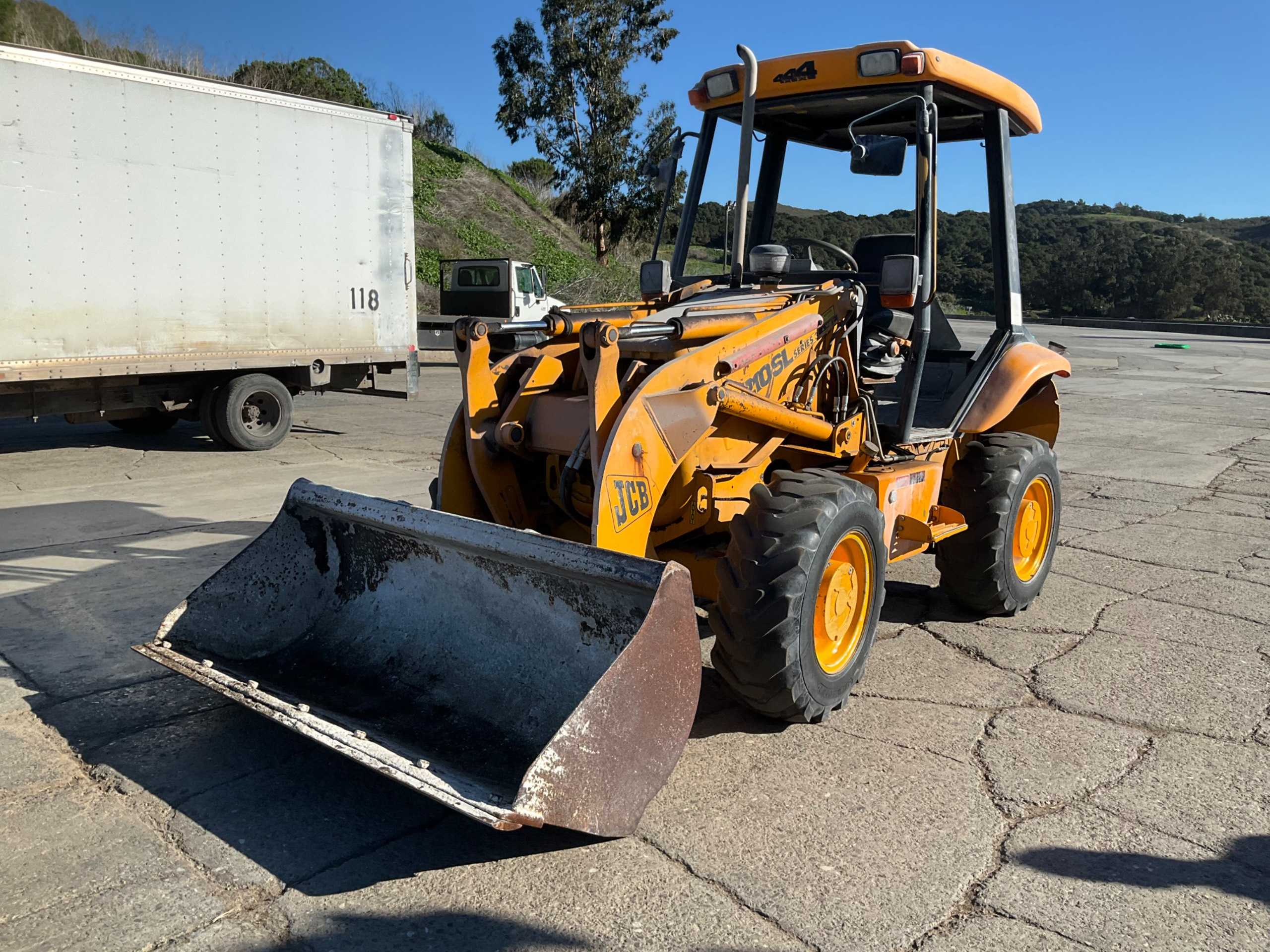 JCB 210SL WHEEL LOADER - WHEEL LOADER