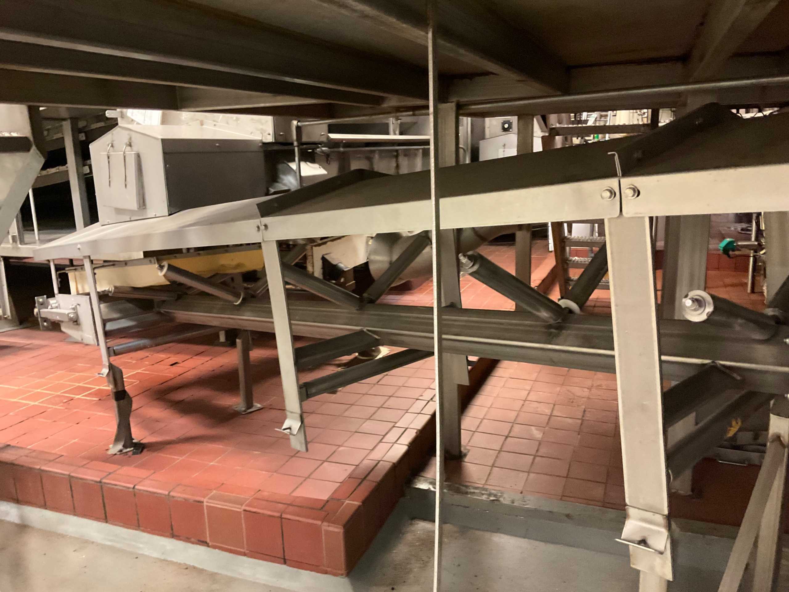 BELT CONVEYOR - BELT CONVEYOR