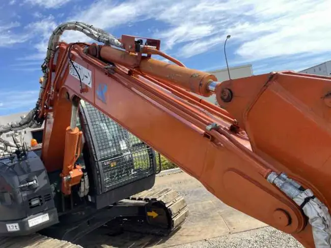 2020 HITACHI ZX75US-5B CRAWLER EXCAVATOR - undefined