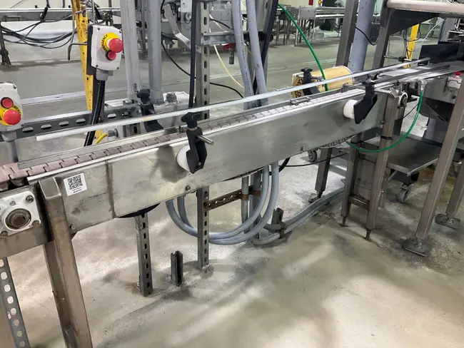 STAINLESS POWERED BELT CONVEYOR - undefined