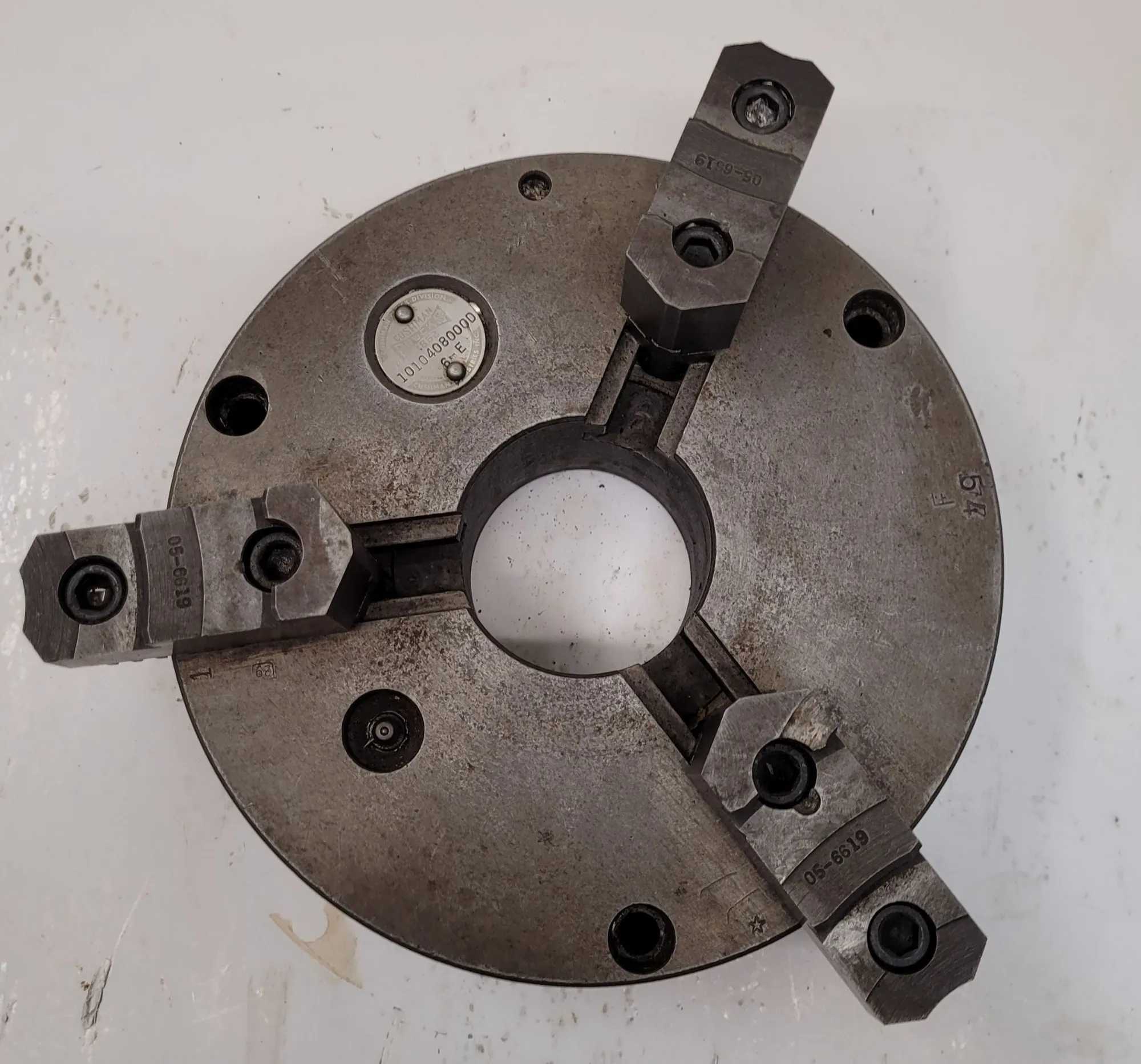 CUSHMAN 6E - 3 JAW LATHE CHUCK, MODEL 1010408000D/6-E, 8.25IN OVERALL DIAMETER - MACHINE TOOLING