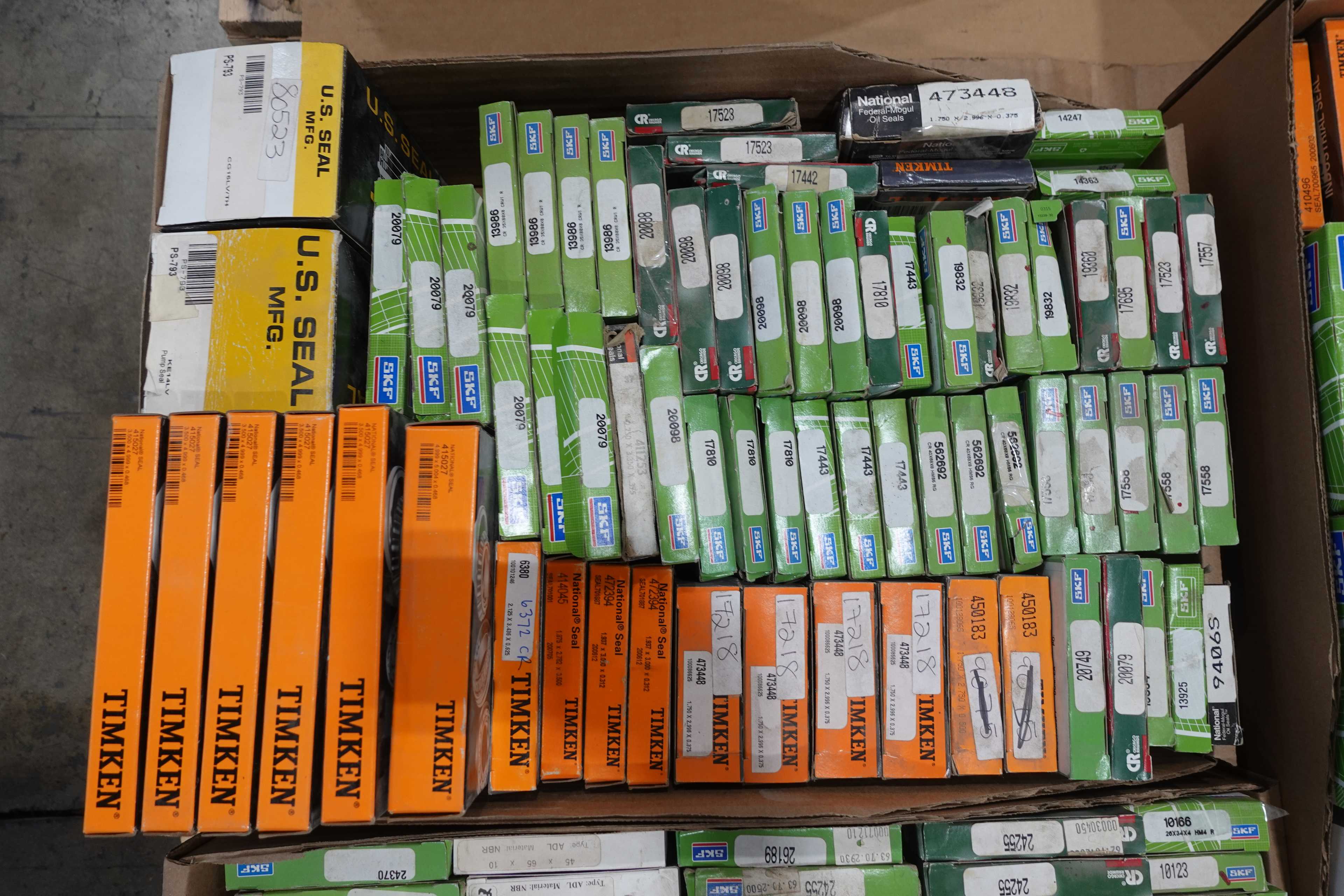 SKU 1739646 - 2 PALLETS OF ASSORTED OIL SEALS - OIL SEAL