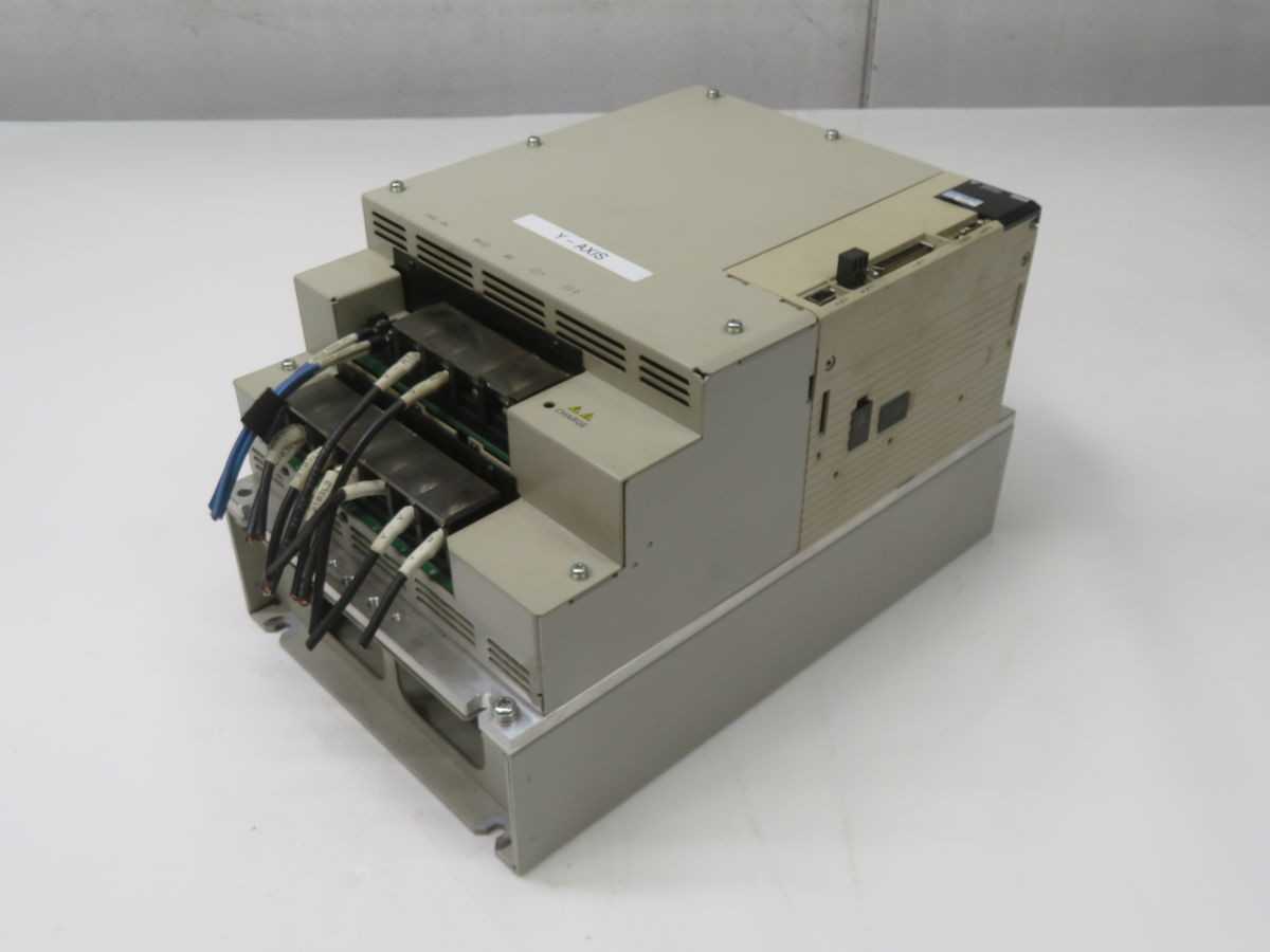 YASKAWA SGDV-260D01A002000 SERVO DRIVES, 3-PHASE 400V INPUT, 7.5 KW OUTPUT POWER, 26.0 A OUTPUT CURRENT - SERVO