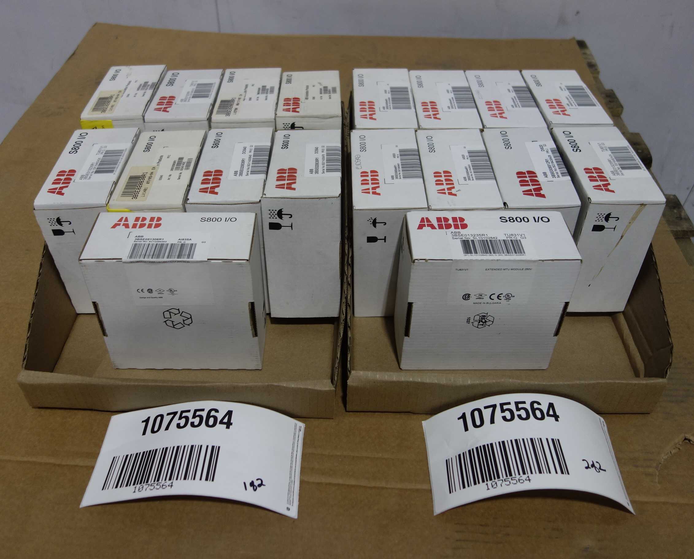 2 TOTES OFF ABB ASSORTED MODULES - PLC & DCS MODULES