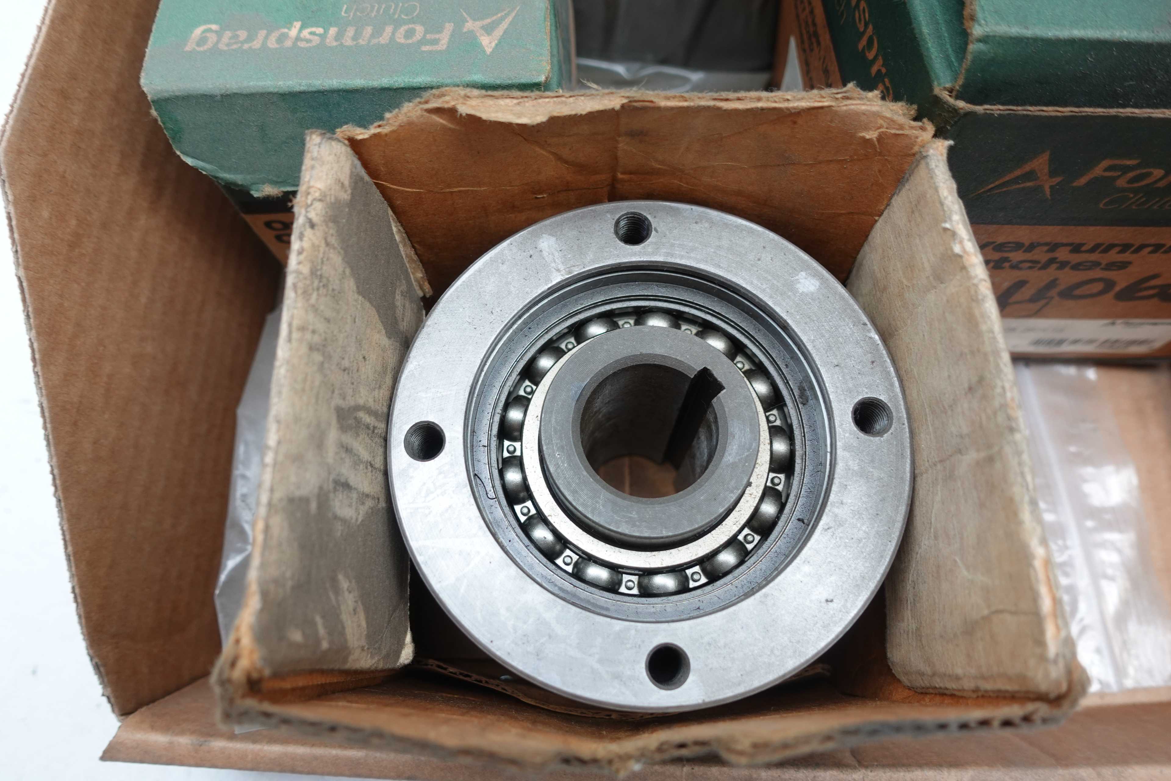 TOTE OF ASSORTED FORMSPRAG OVERLOAD AND MECHANICAL CLUTCHES - MECHANICAL CLUTCH
