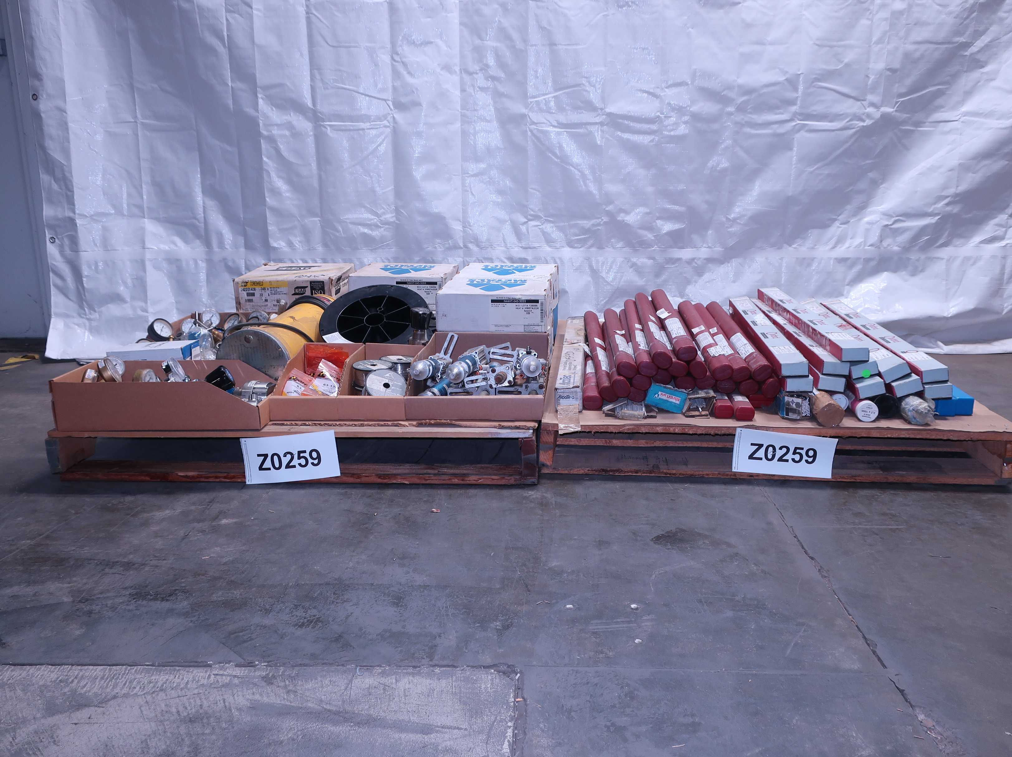 2 PALLETS OF ASSORTED WELDING - WELDING EQUIPMENT