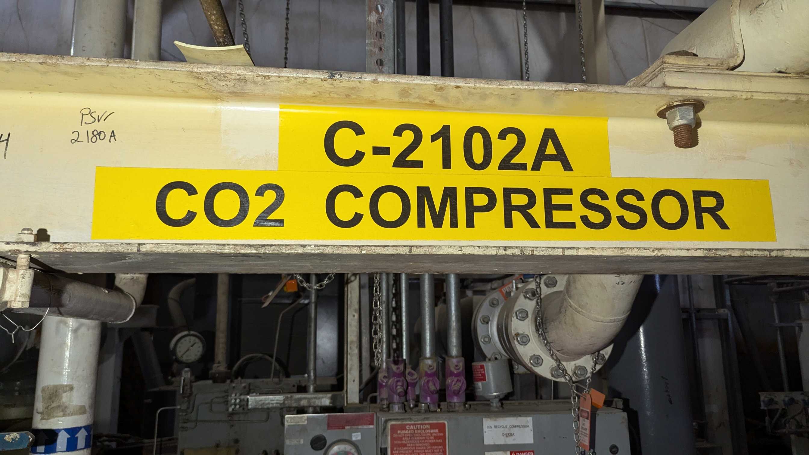 SUPERIOR 428CC COMPRESSOR WITH GE 800 HP INDUCTION MOTOR - GAS COMPRESSORS