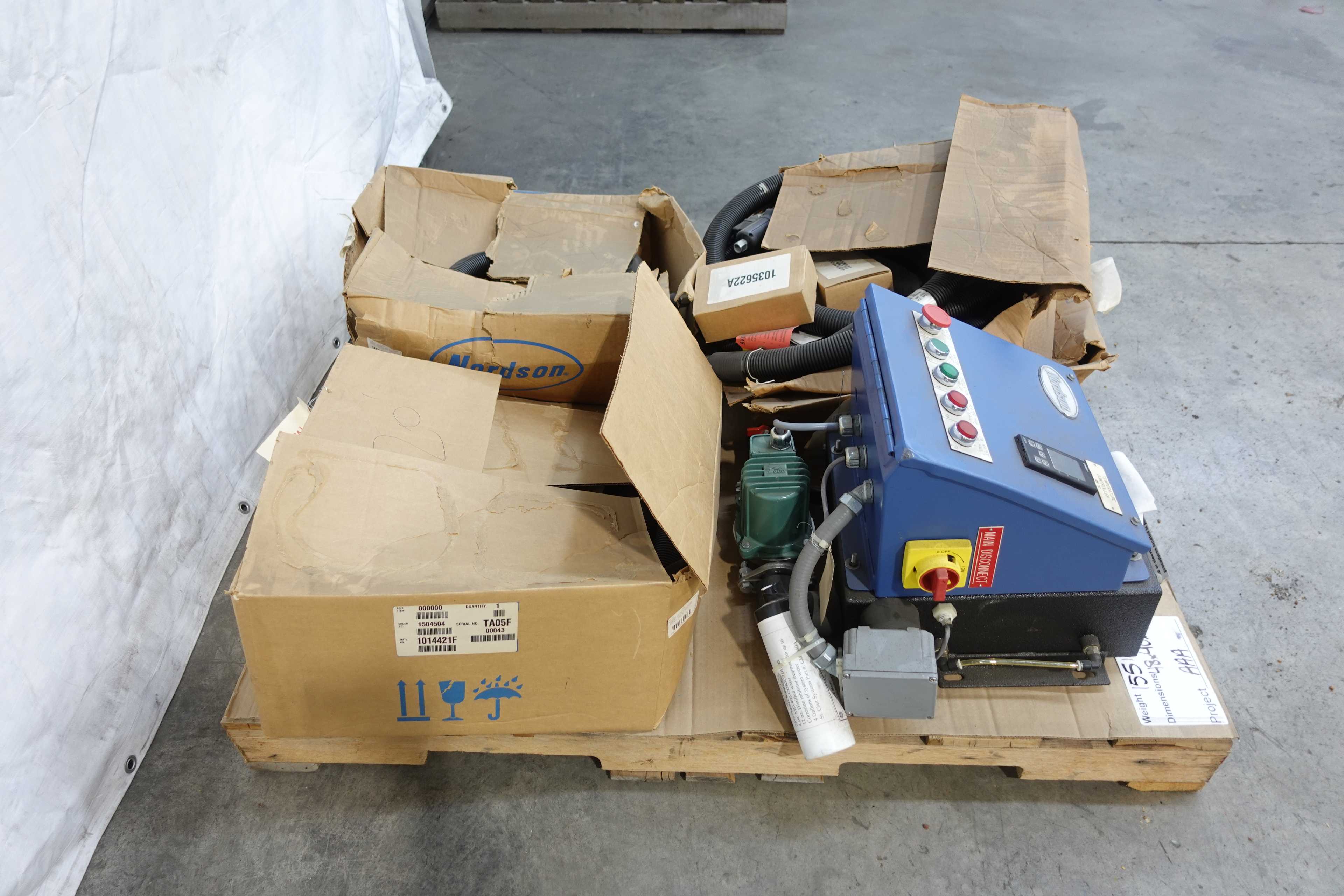 SKU 1728441 - PALLET OF NORDSON HOT MELT TEMPERATURE CONTROLLER AND HOSES - OPERATOR CONTROLS