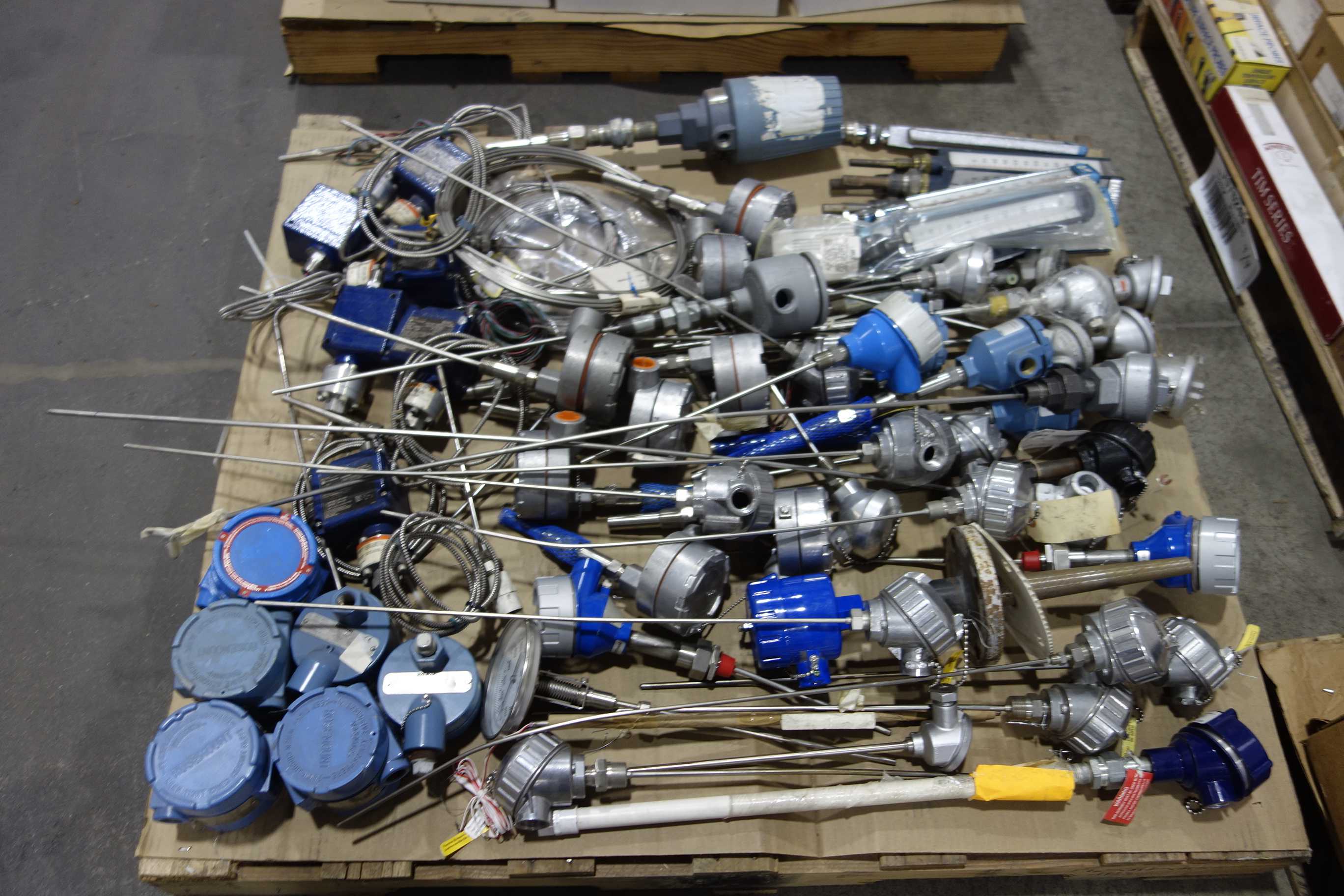 5 PALLETS OF ASSORTED TEMPERATURE SENSORS - SENSORS