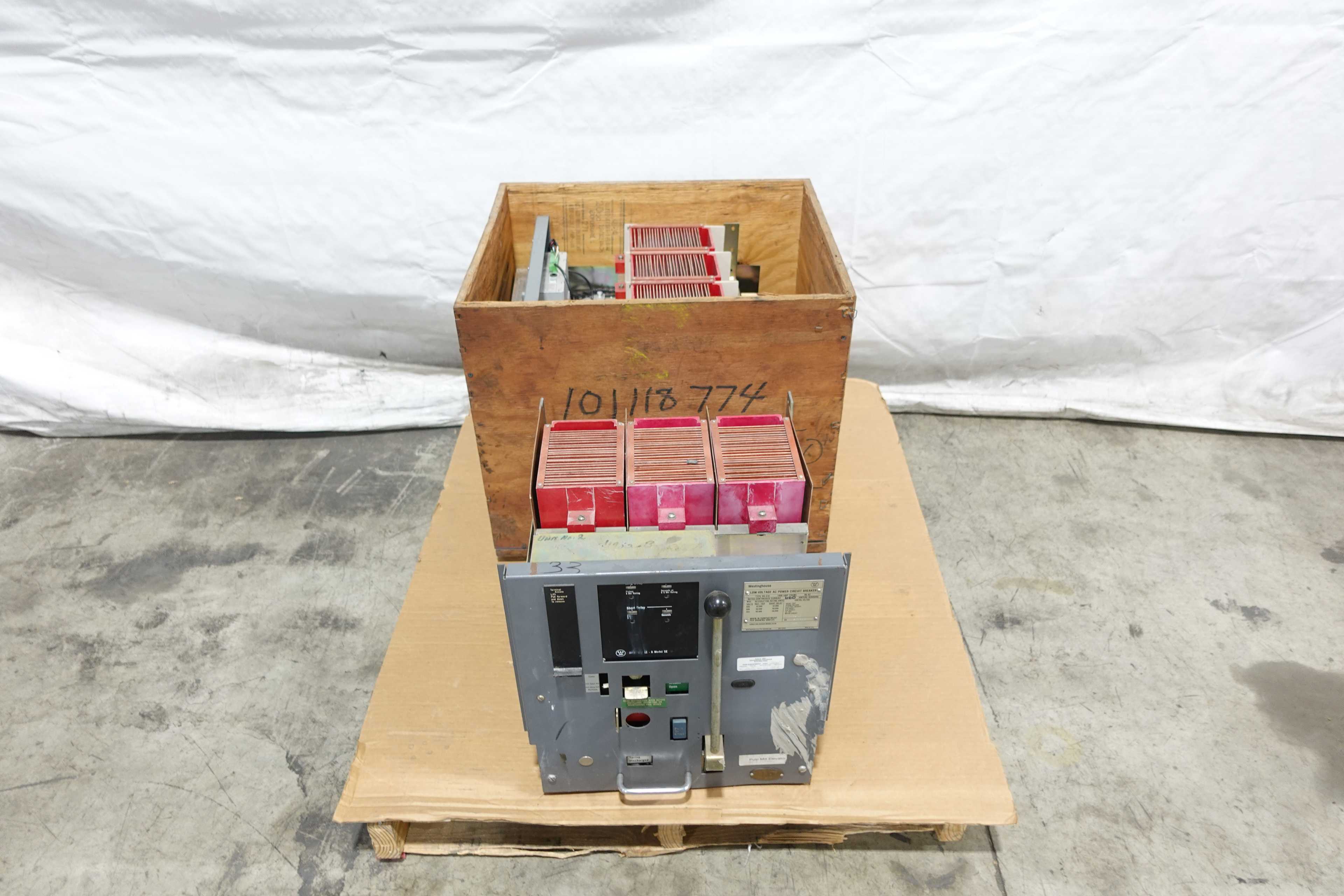 LOT OF 2 WESTINGHOUSE DS-416 LOW VOLTAGE AC POWER CIRCUIT BREAKERS - LOW VOLTAGE CIRCUIT BREAKERS