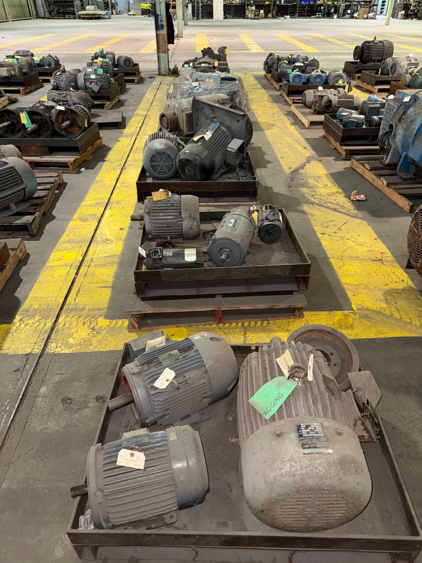 BULK QTY OF ELECTRIC MOTORS - ELECTRIC MOTORS