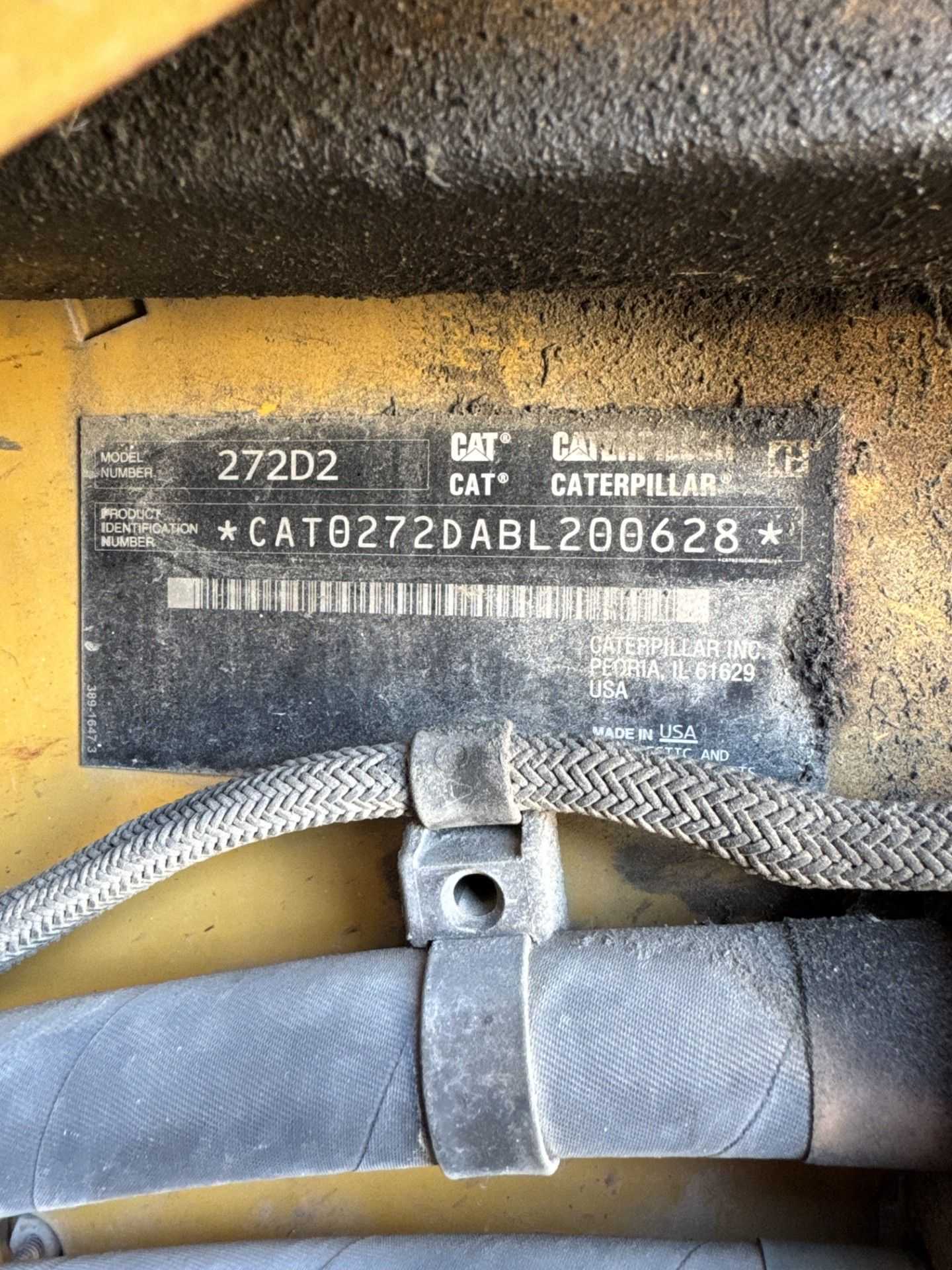 2016 CATERPILLAR 272D2 SKID STEER LOADER, 98 HP, 3400 LB ROC, VERTICAL LIFT, 8768 LB WEIGHT - SKID STEER LOADERS