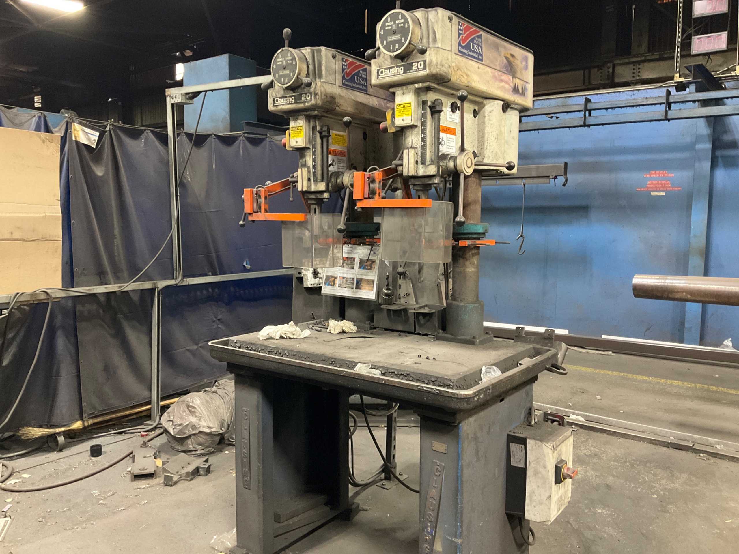 QTY 2: UPRIGHT DRILL PRESS - UPRIGHT DRILL PRESSES