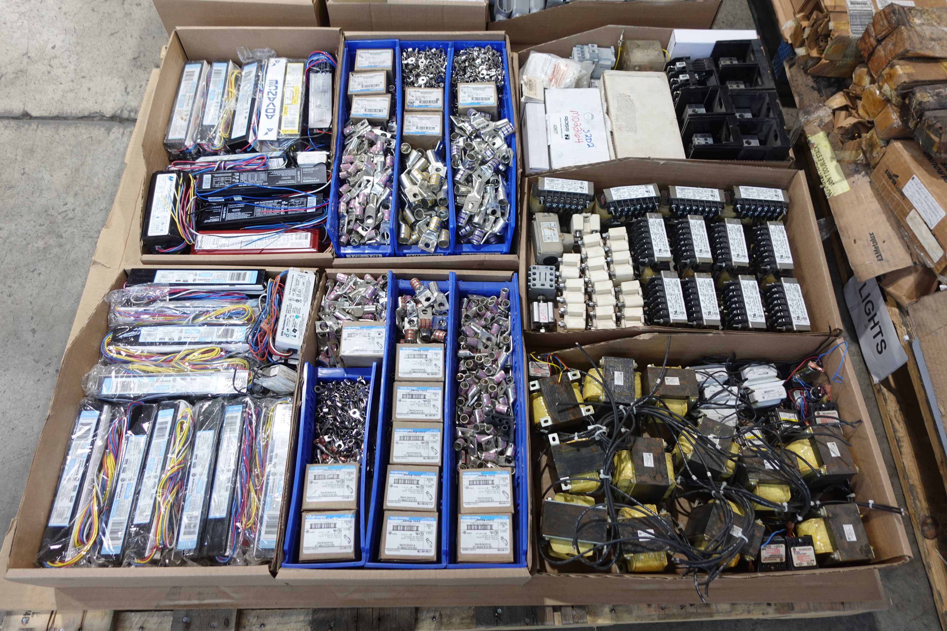 SKU 1737634 - 4 PALLETS OF ASSORTED CONDUIT FITTINGS AND BODIES - ELECTRICAL COMPONENTS