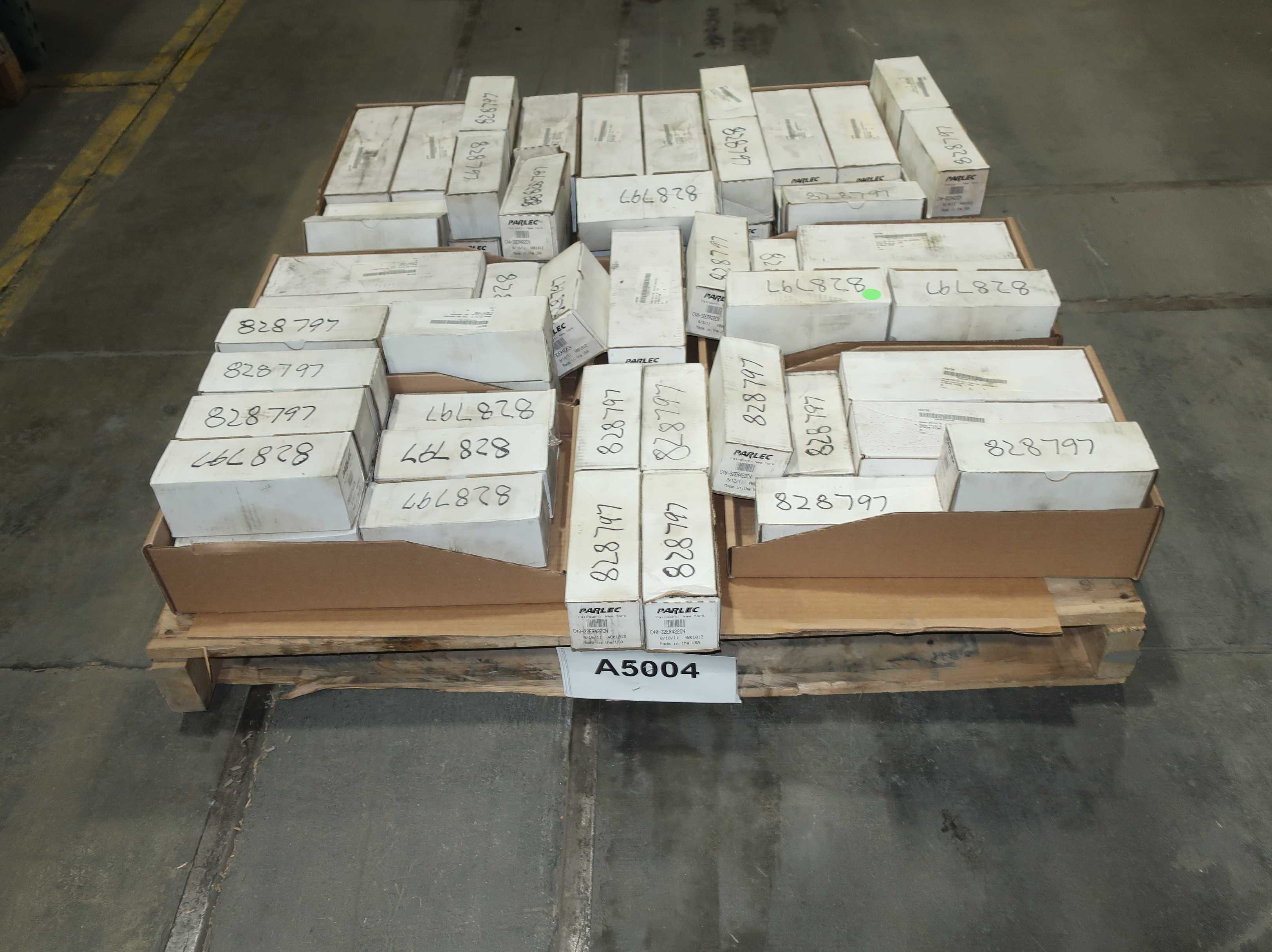 BULK QTY OF ASSORTED PARLEC TOOL HOLDERS - TOOLHOLDING