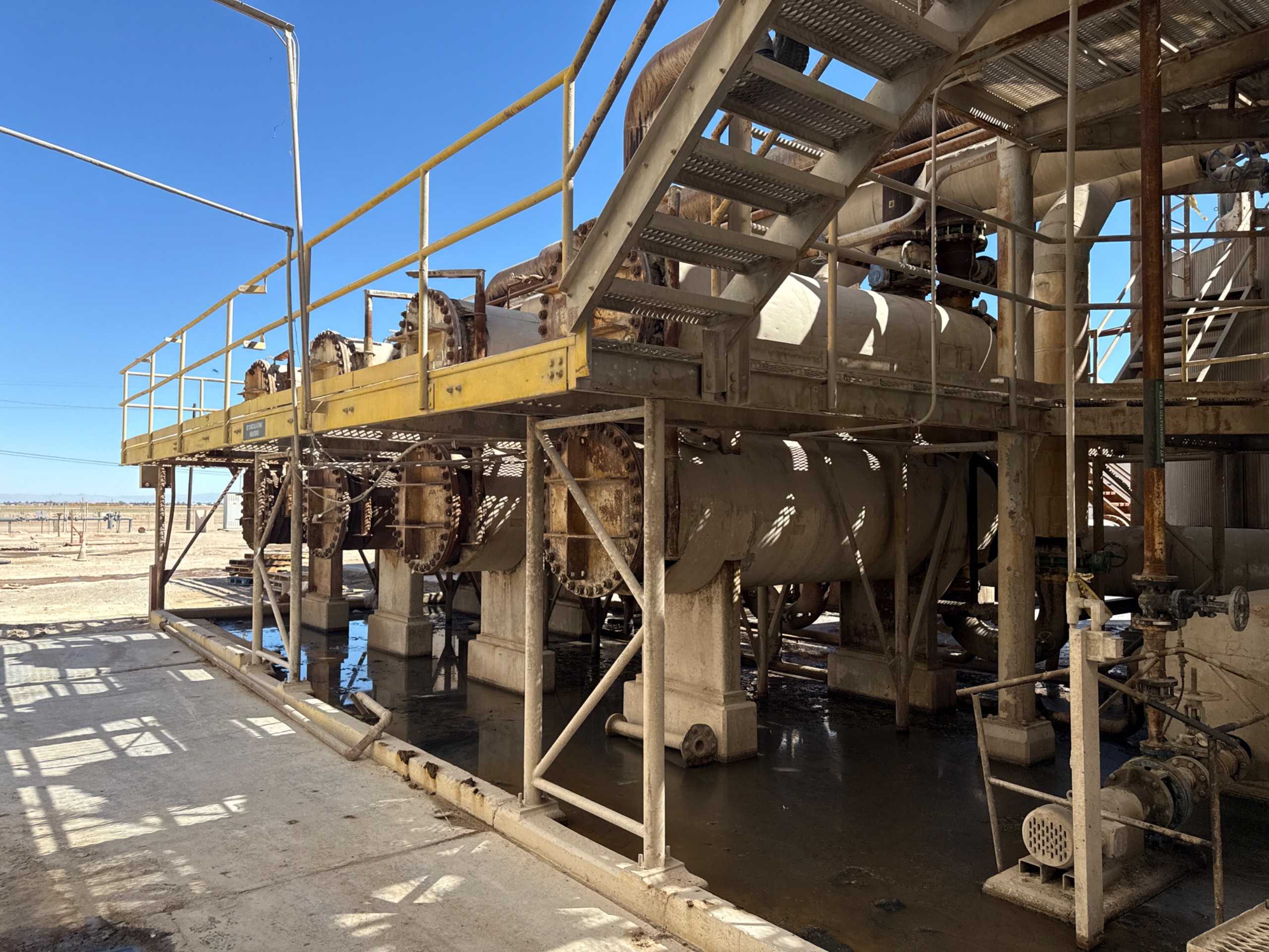 QTY 8: SHELL & TUBE HEAT EXCHANGERS - SHELL & TUBE HEAT EXCHANGER