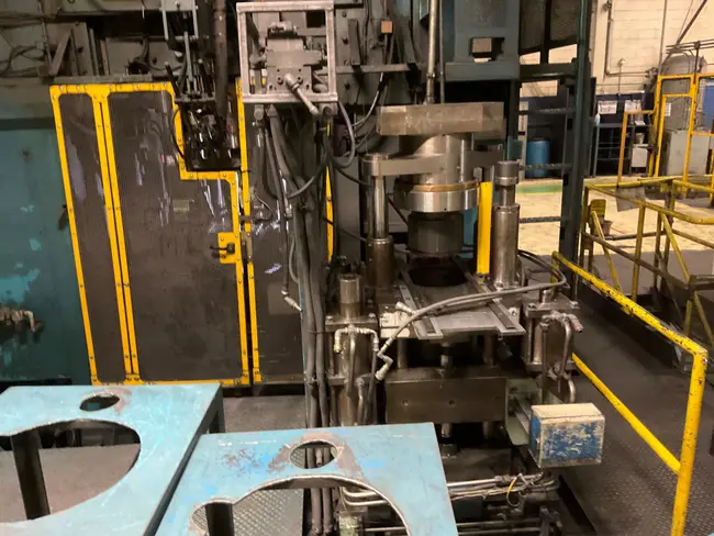 KOHTAKI 800 TON COMPACTING PRESS - undefined