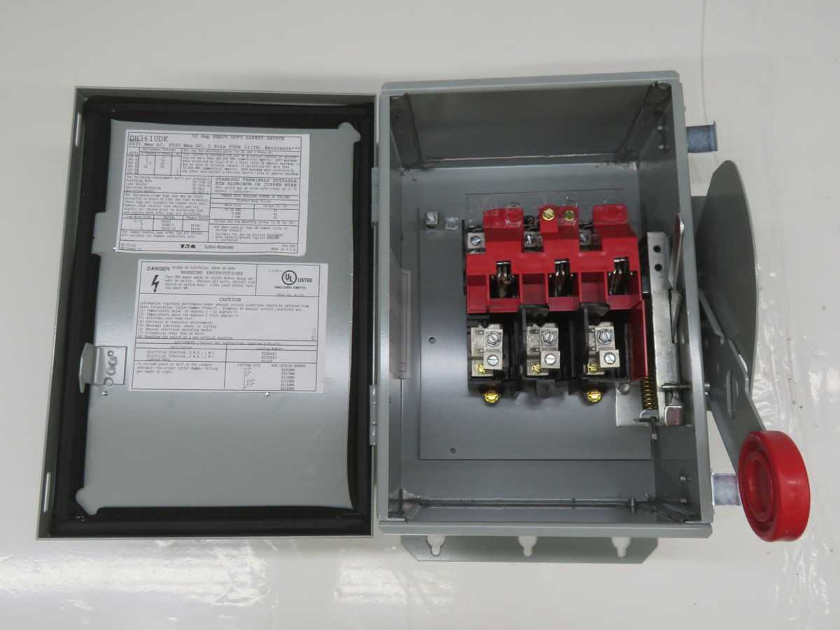 EATON DH361UDK HEAVY DUTY SAFETY SWITCH T261345 - SWITCHES