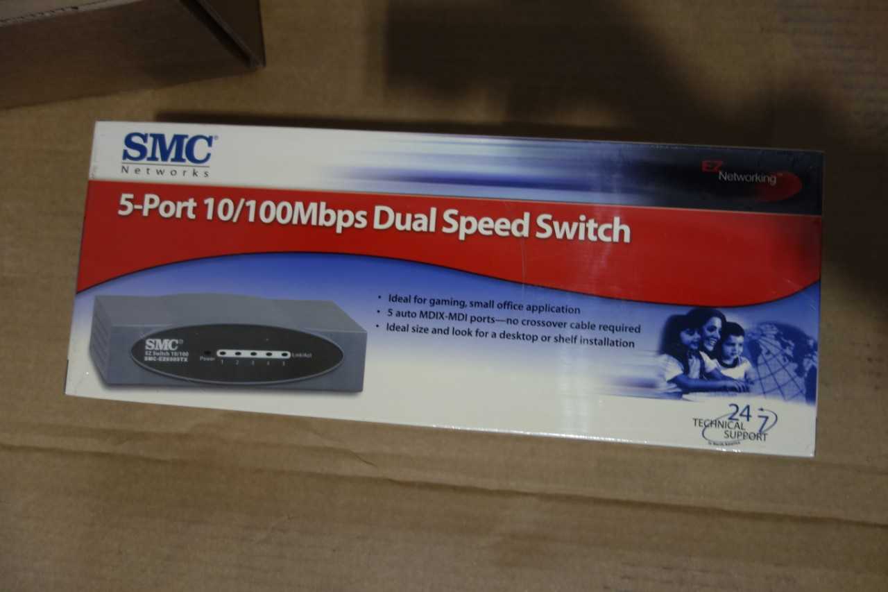 SKU 1075563 - LOT OF 4 5-PORT 10/100MBPS DUAL SPEED SWITCHES - SPEED SWITCH