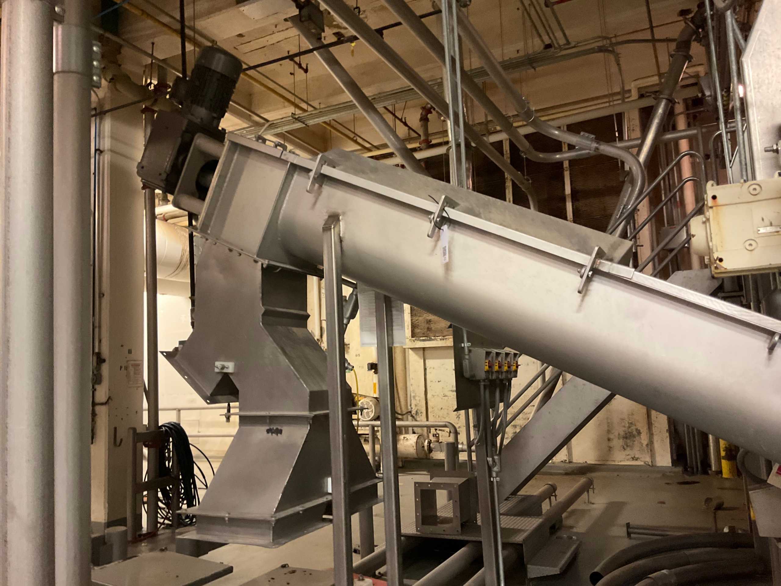 SCREW CONVEYOR - SCREW CONVEYOR