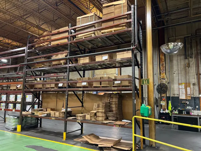 BULK QTY OF PALLET RACKING - undefined