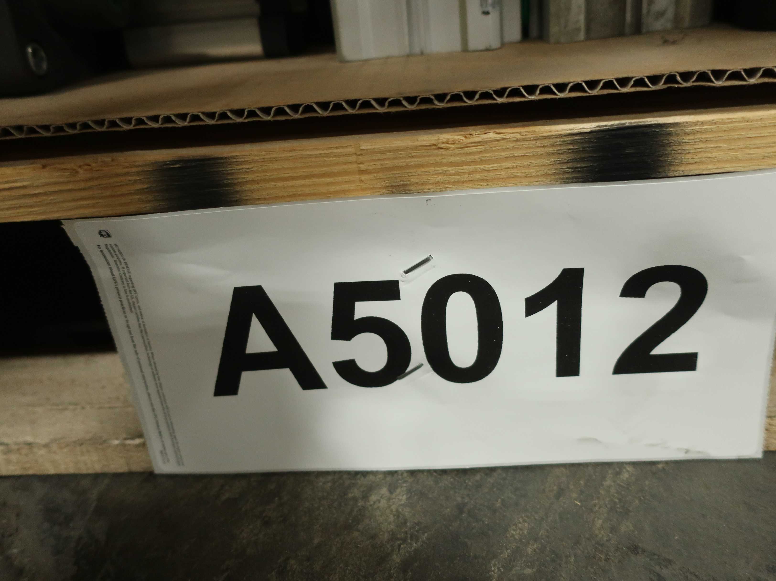 BULK QTY OF ASSORTED PNEUMATIC AIR CYLINDERS - PNEUMATIC CYLINDERS & ACTUATORS