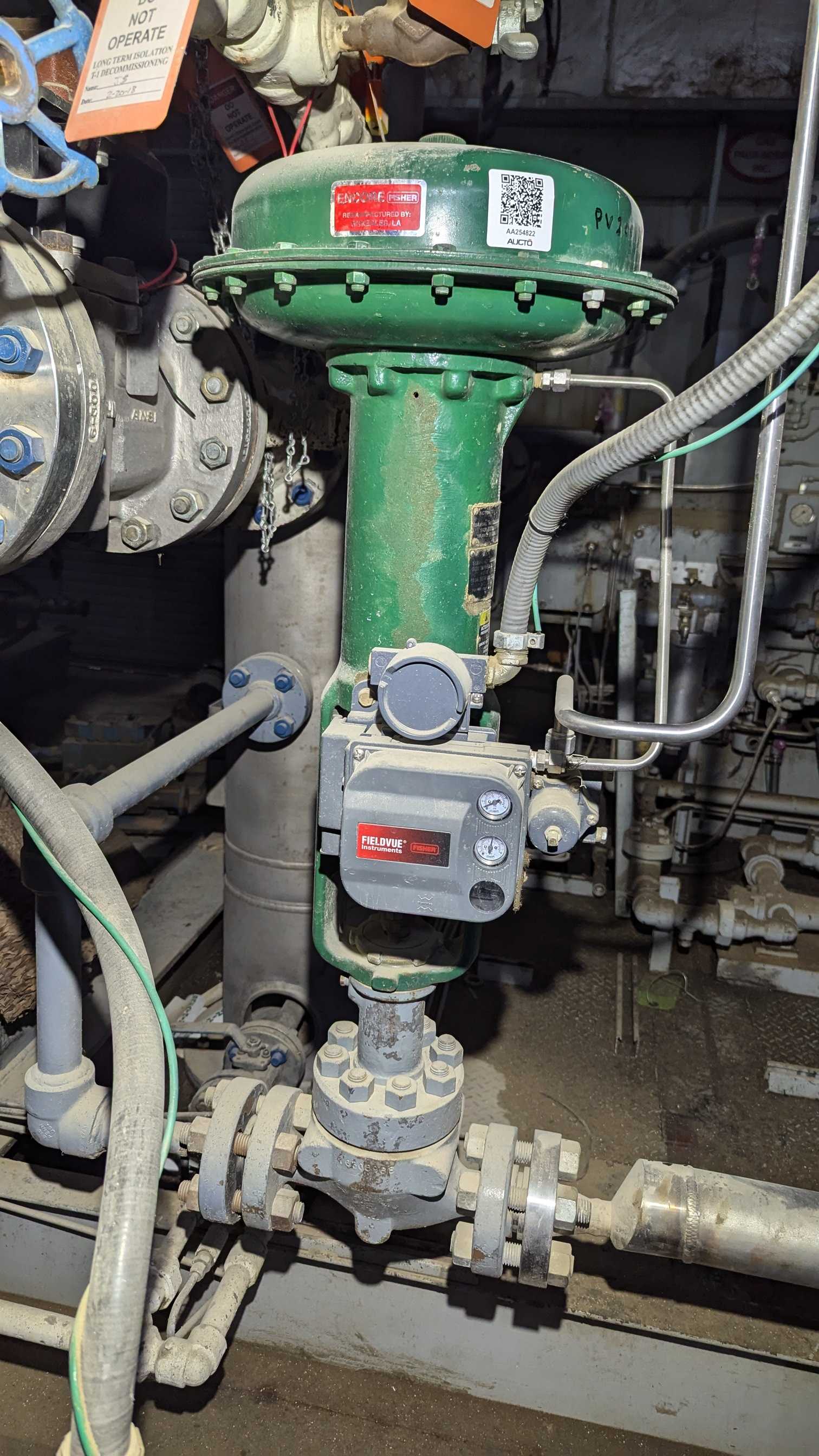 FISHER HPS CONTROL VALVE & 667 ACTUATOR ASSEMBLY - VALVE & ACTUATOR ASSEMBLY