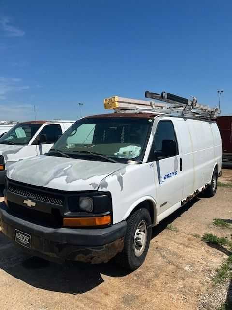 2006 CHEVROLET EXPRESS CARGO VAN - UTILITY VEHICLES
