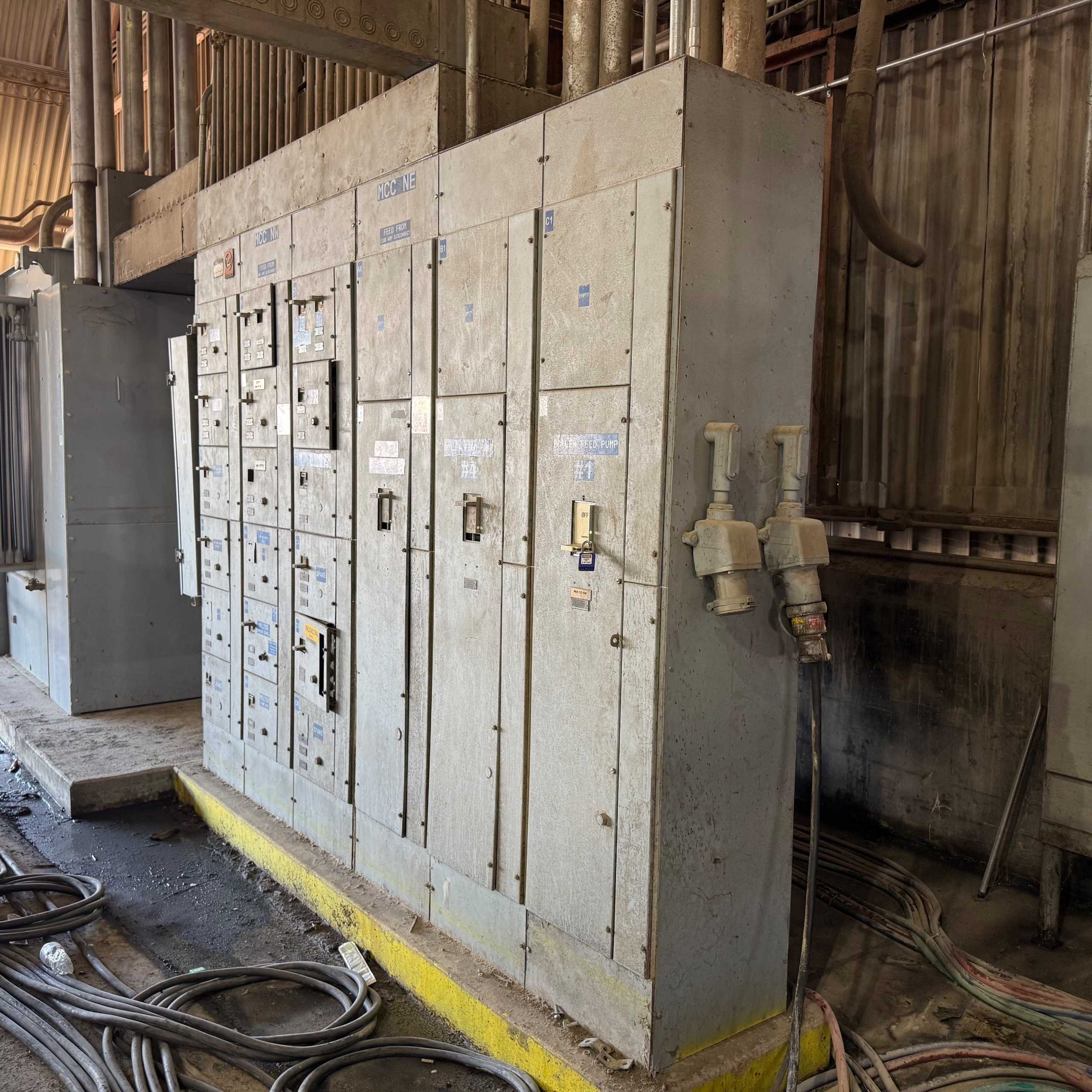 1973 WESTINGHOUSE TYPE W MCC 480 V 600 A - MOTOR CONTROL CENTERS