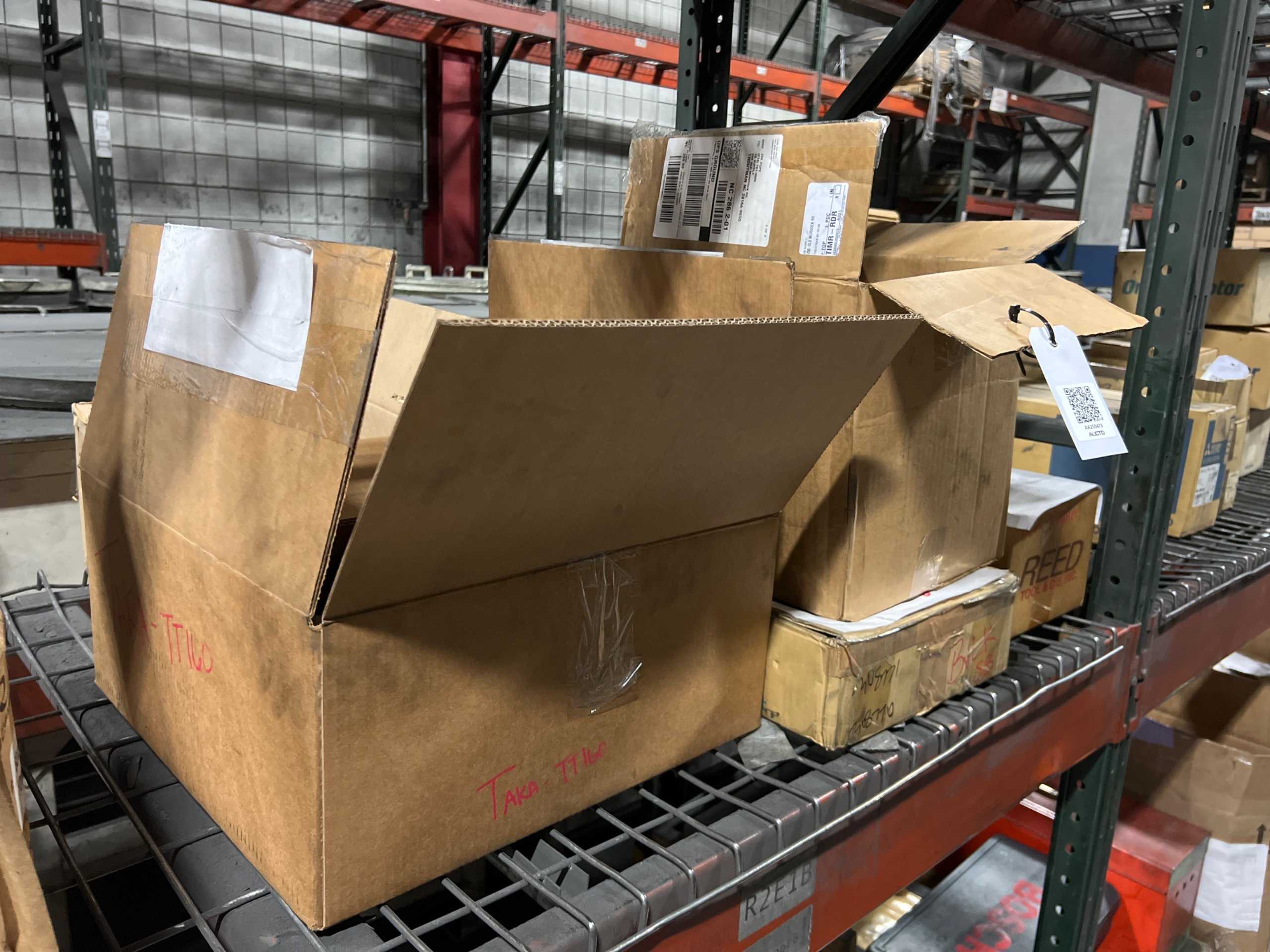 BULK QTY OF INDUSTRIAL PARTS - INDUSTRIAL PARTS