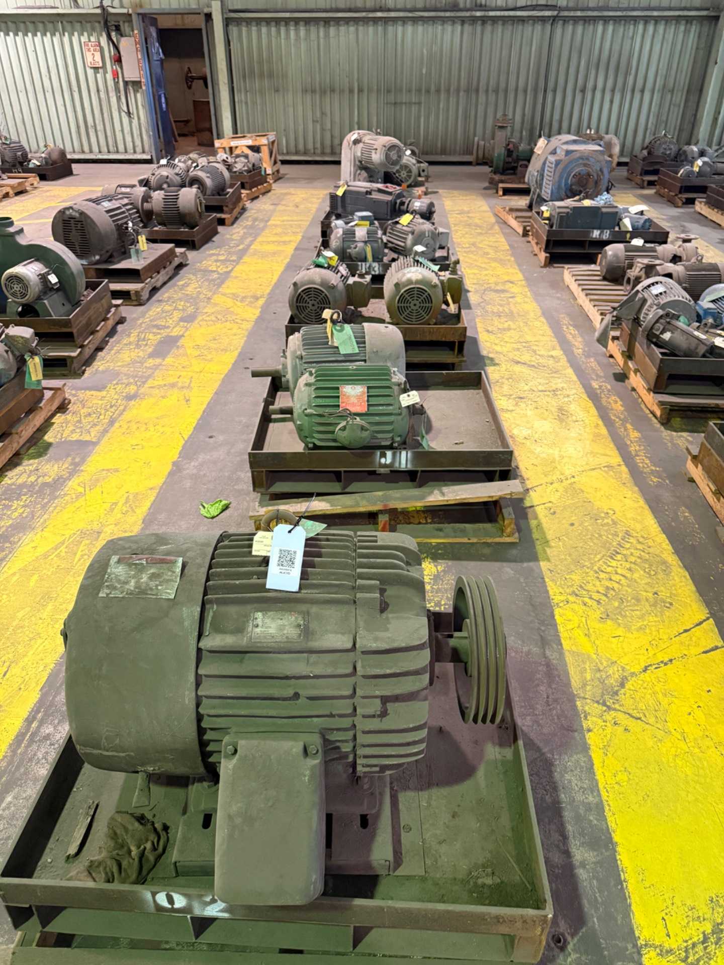 BULK QTY OF ELECTRIC MOTORS - ELECTRIC MOTORS